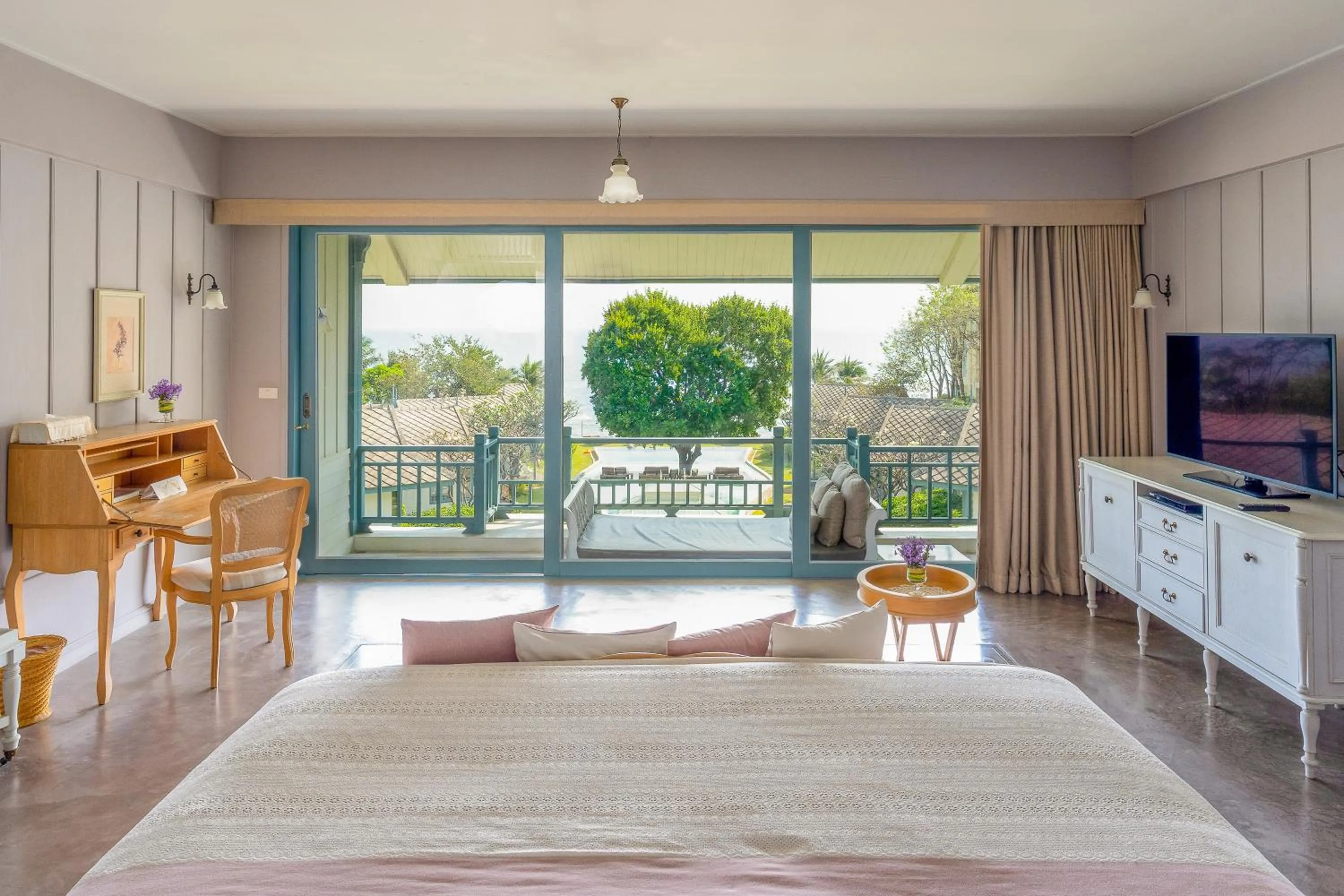 Sea view, Bed in Devasom Hua Hin Resort