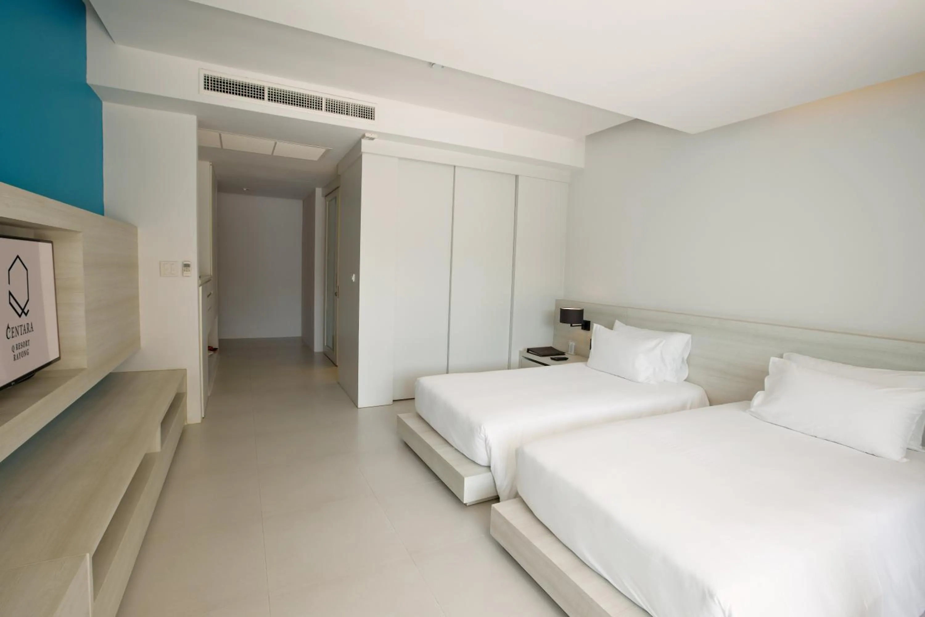 Photo of the whole room, Bed in Q Resort Rayong