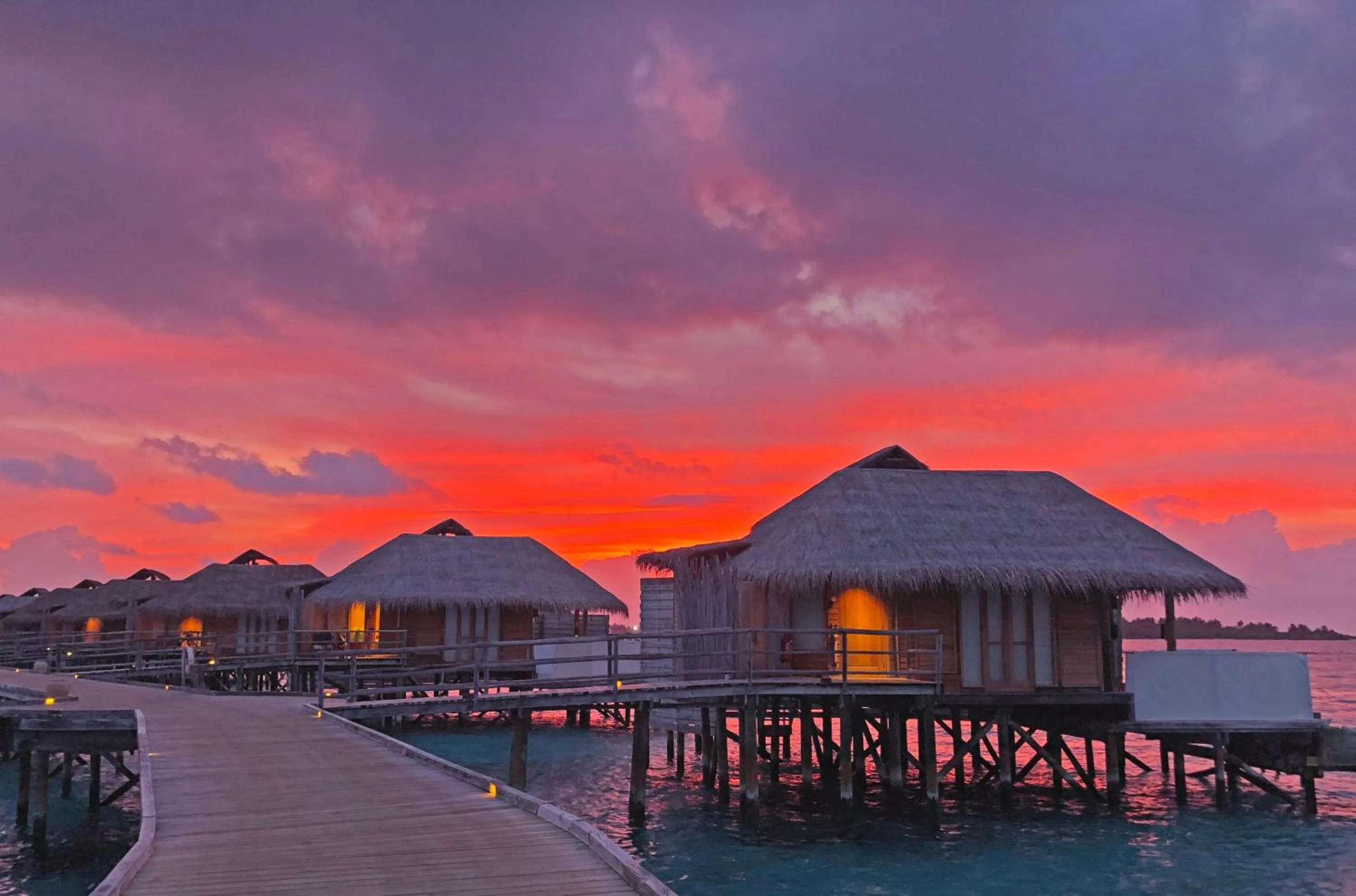 Sunset in Six Senses Laamu