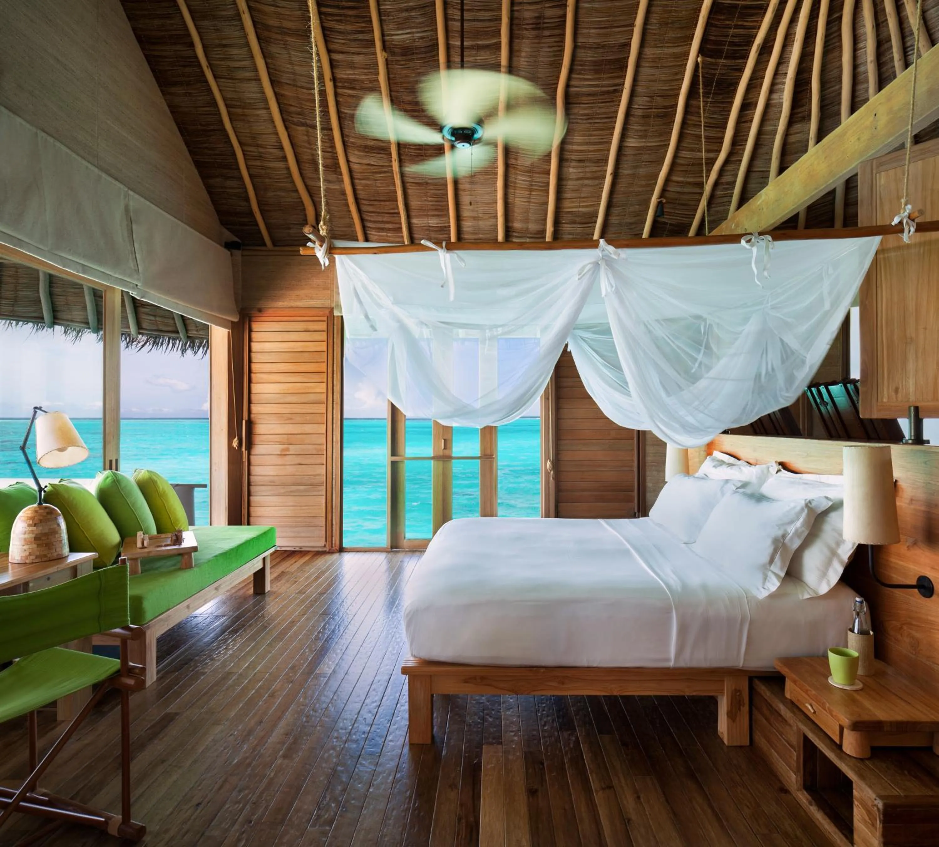 Bed in Six Senses Laamu