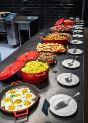 Restaurant/places to eat in Thon Hotel Bjørneparken