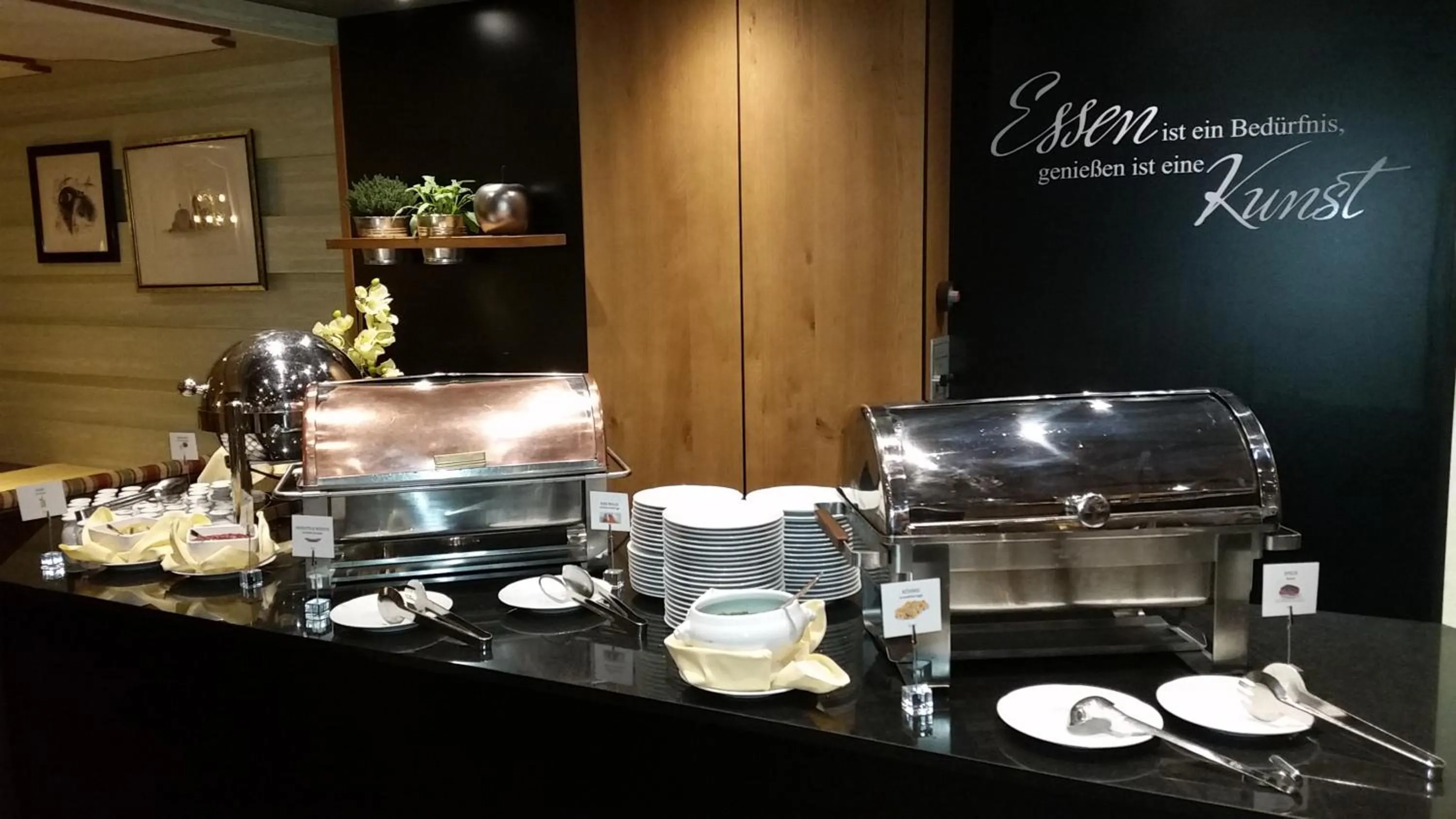 Breakfast in Das Kaltschmid - Familotel Tirol