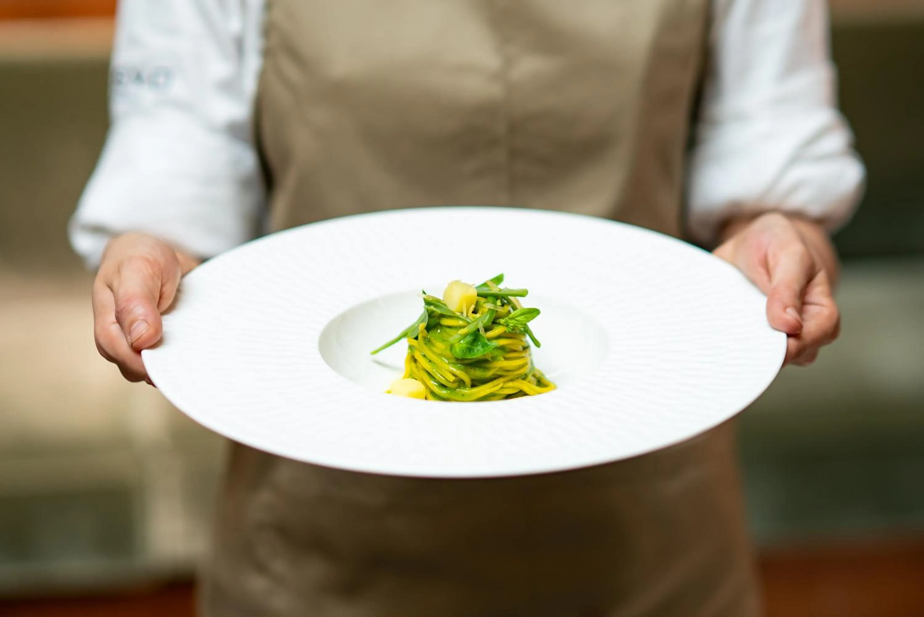 Restaurant/places to eat in Floren Hotel