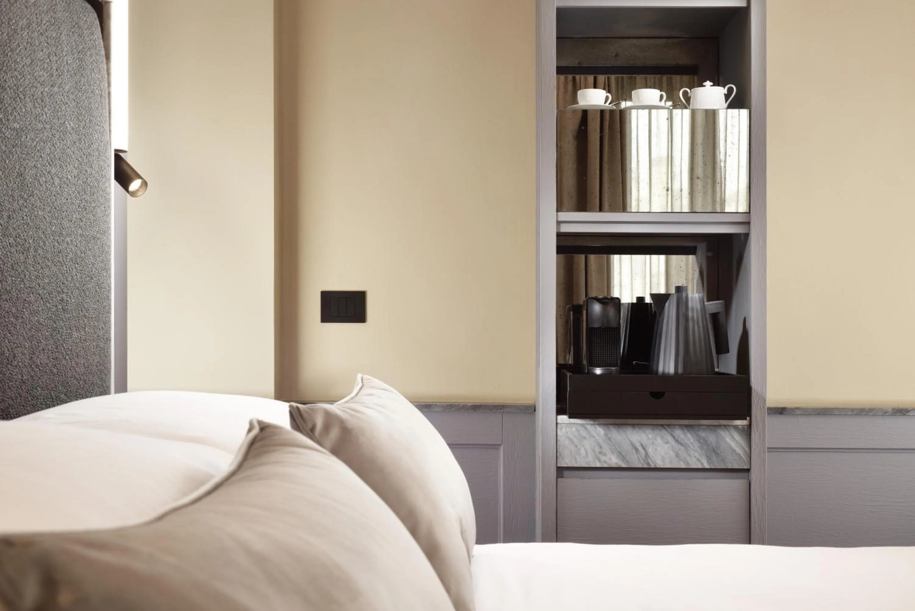 Decorative detail, Bed in Floren Hotel