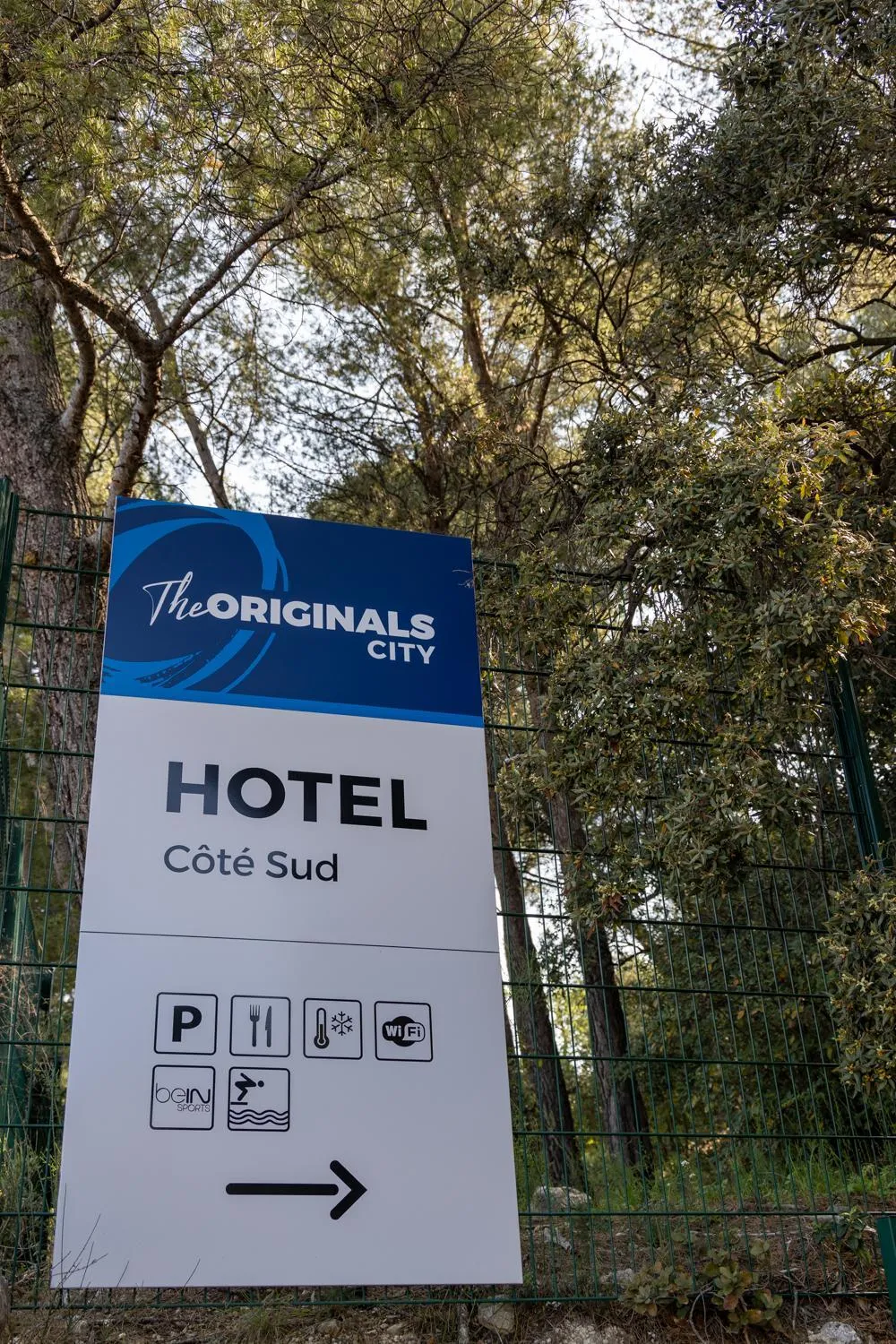 Property logo or sign in The Originals City, Hôtel Côté Sud, Marseille Est