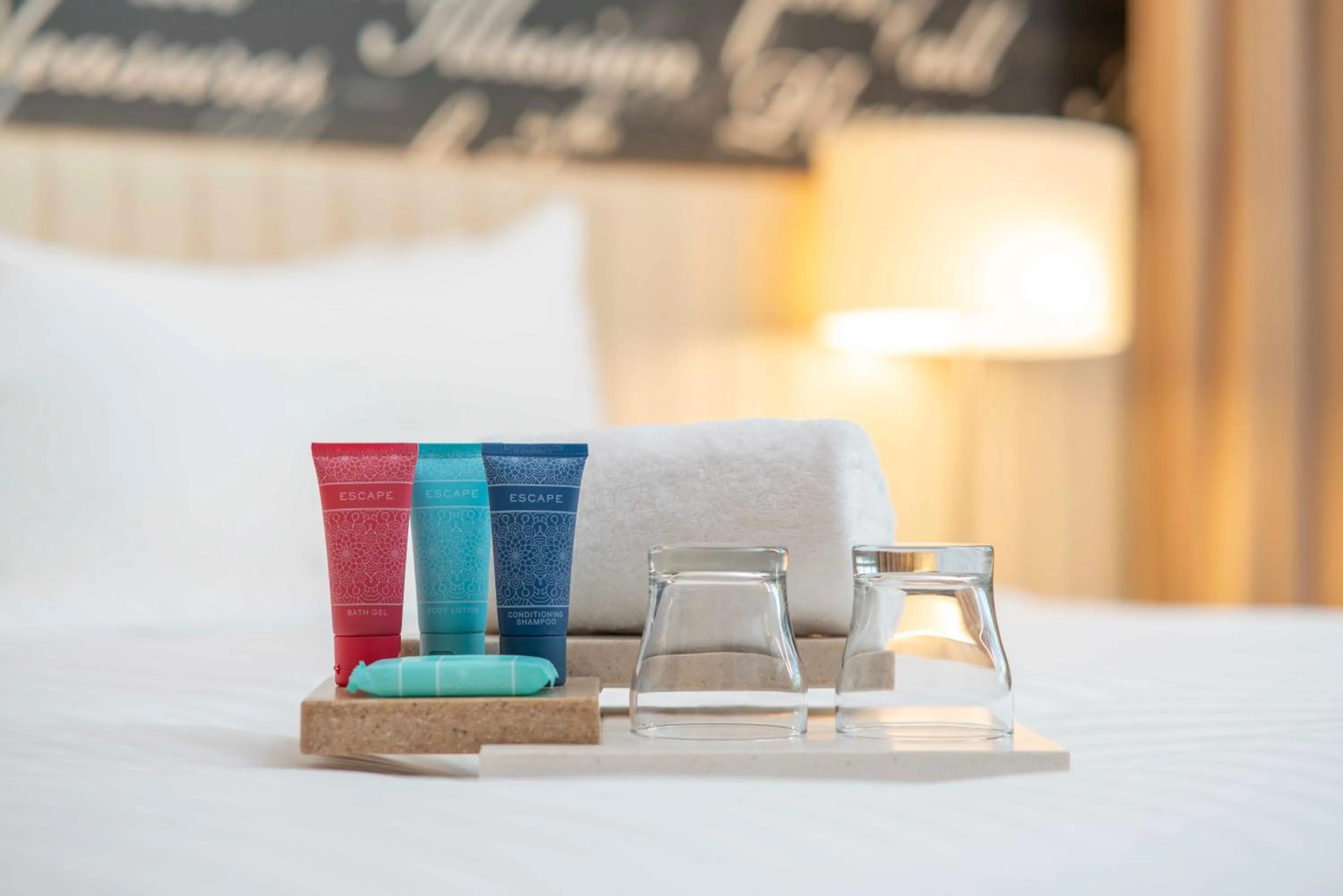 Bathroom in Rendezvous Hotel Singapore by Far East Hospitality