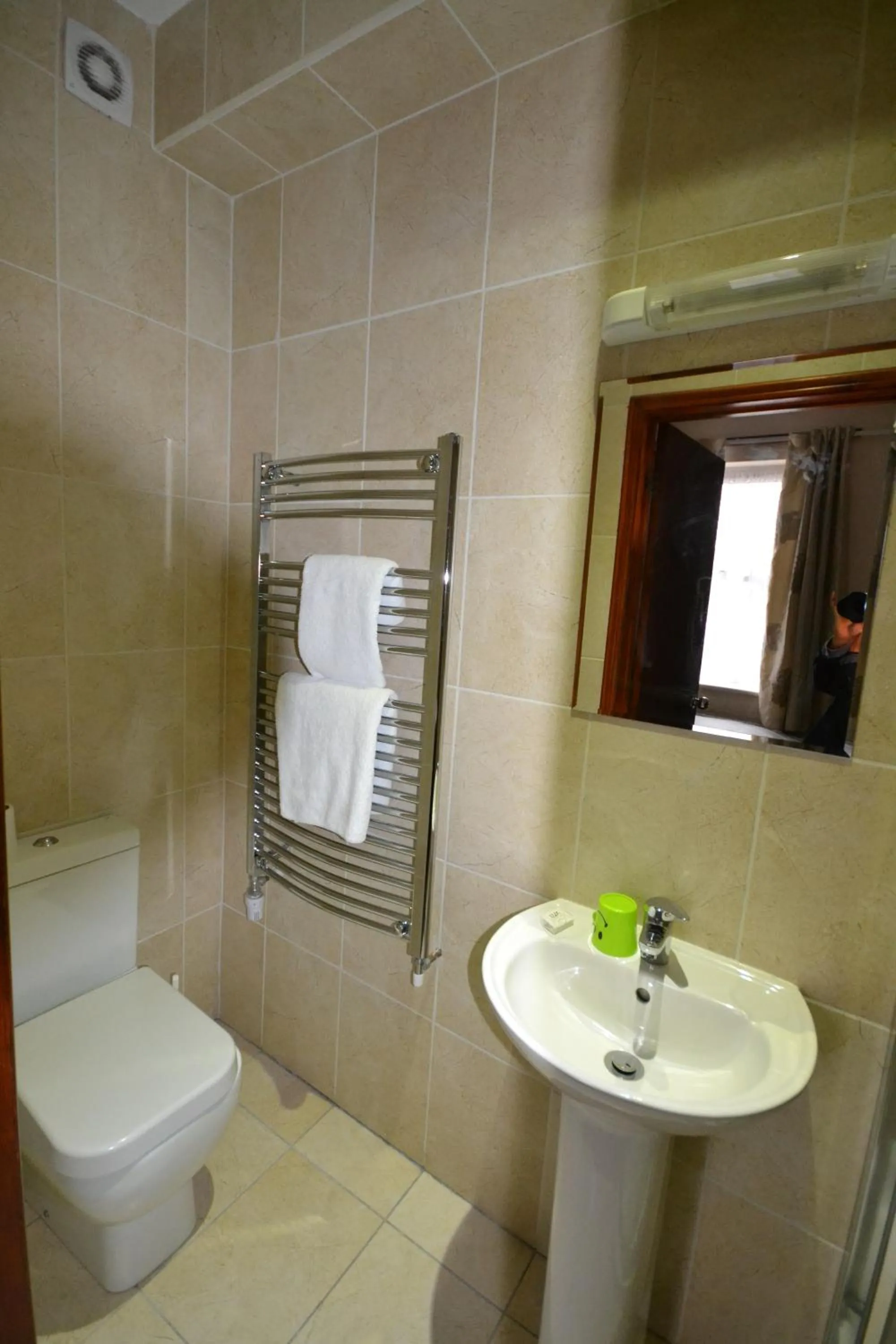 Toilet in Airport Guest House