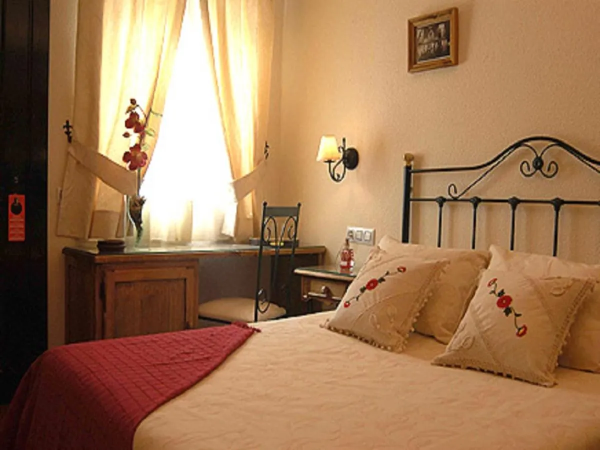 Bed in La Posada de Los Comediantes