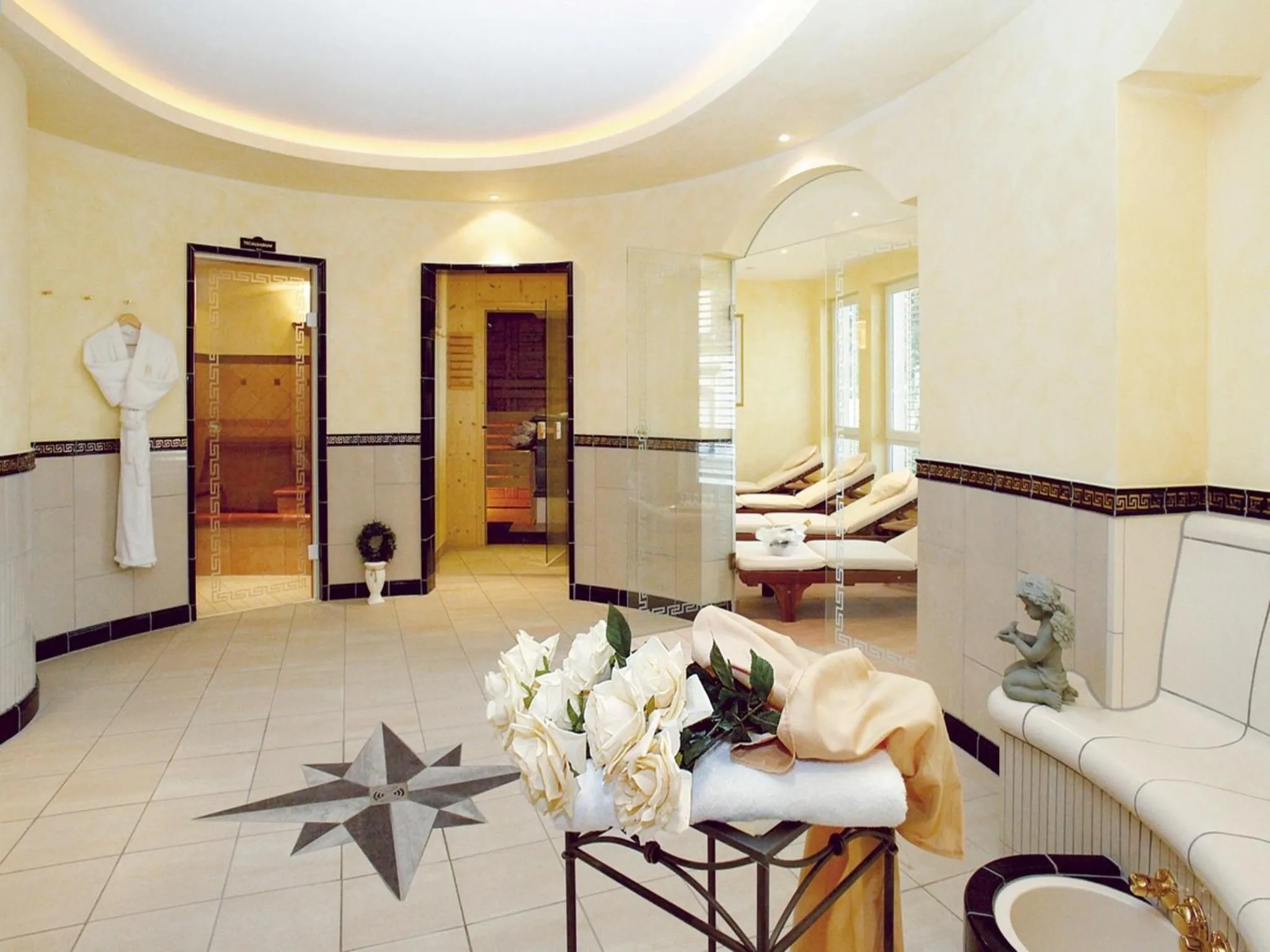 Spa and wellness centre/facilities in Hotel Garni Rheinpracht