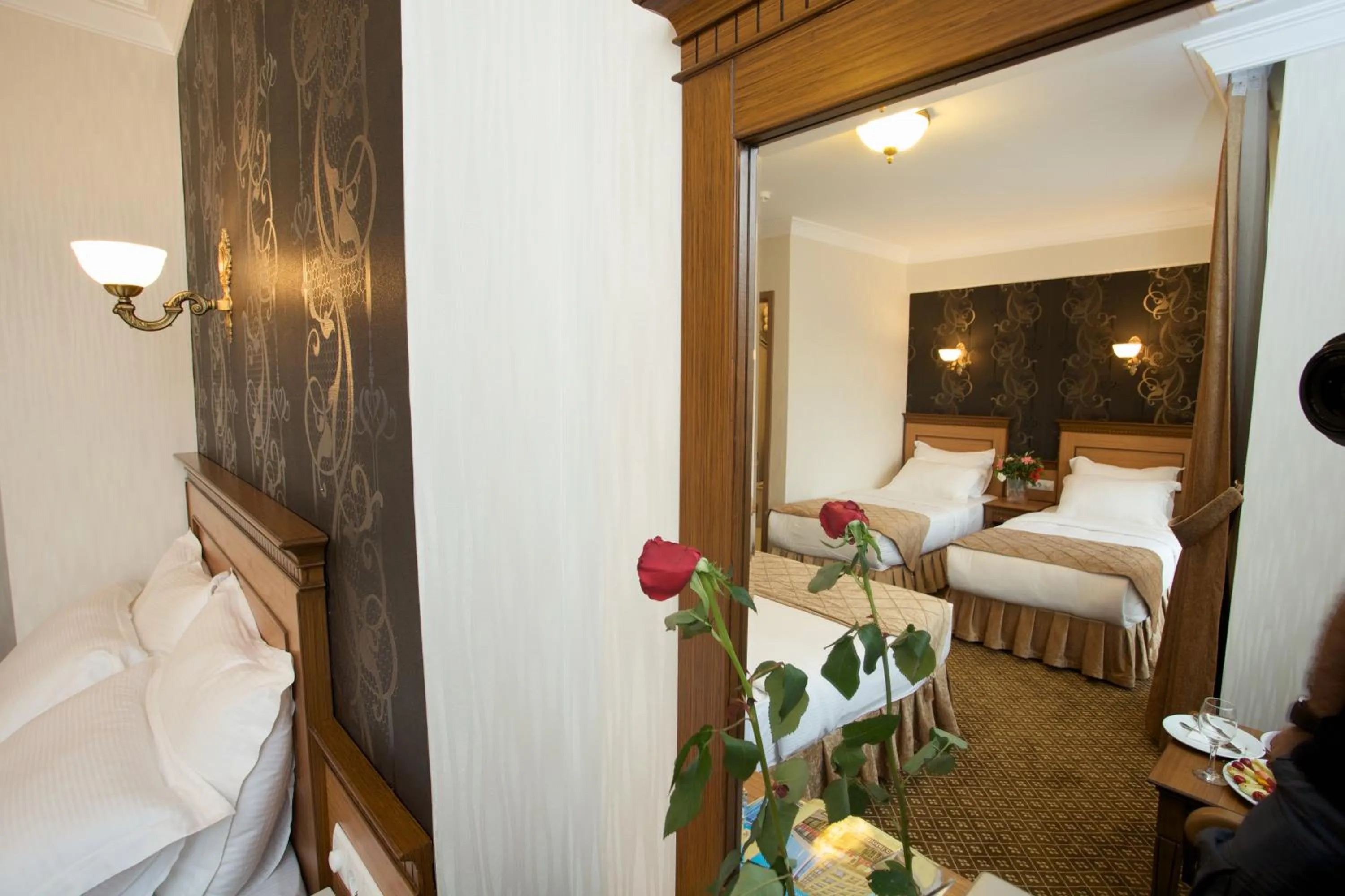 Massage, Bed in Grand Unal Hotel