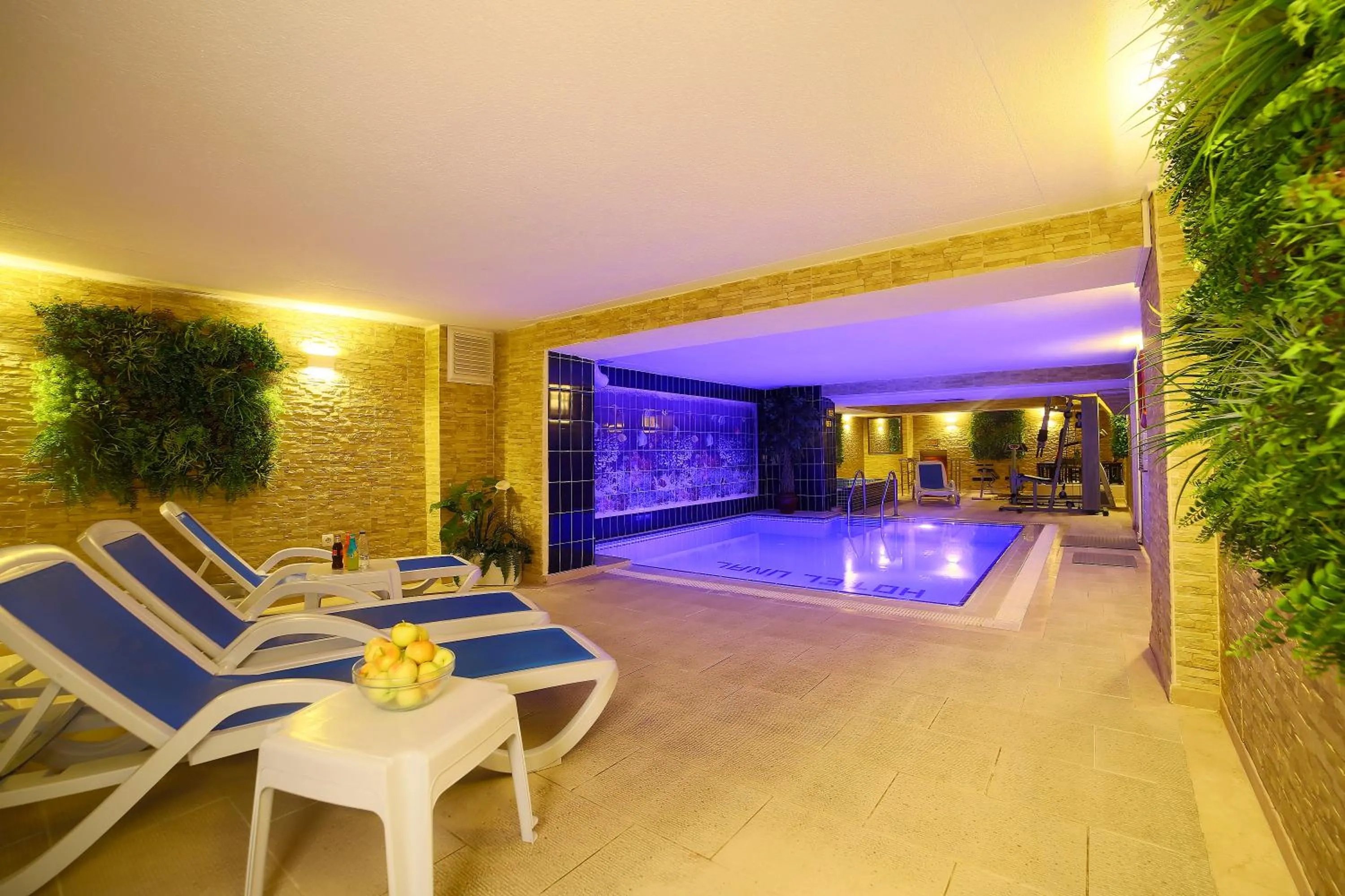 Patio in Grand Unal Hotel