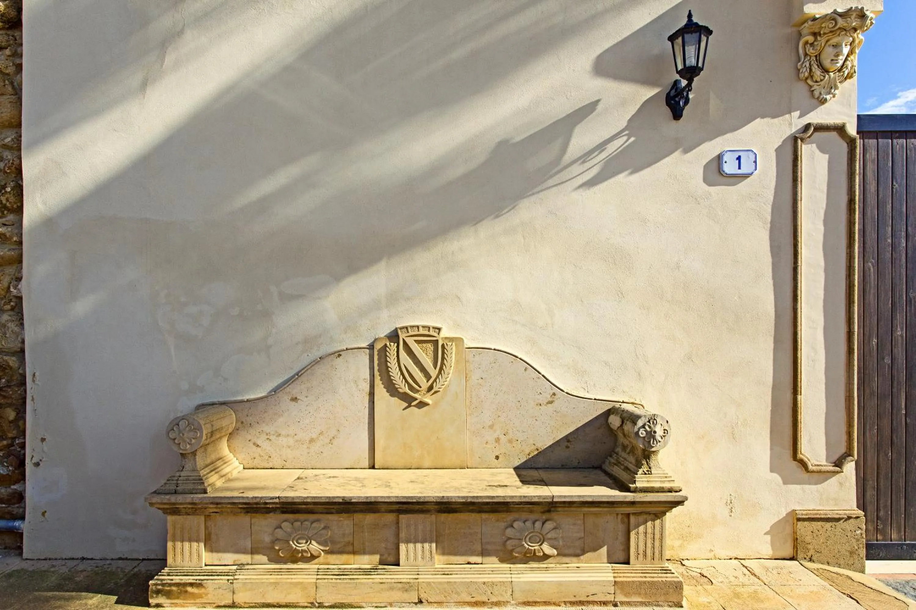 Patio in Hotel Foresteria Baglio Della Luna