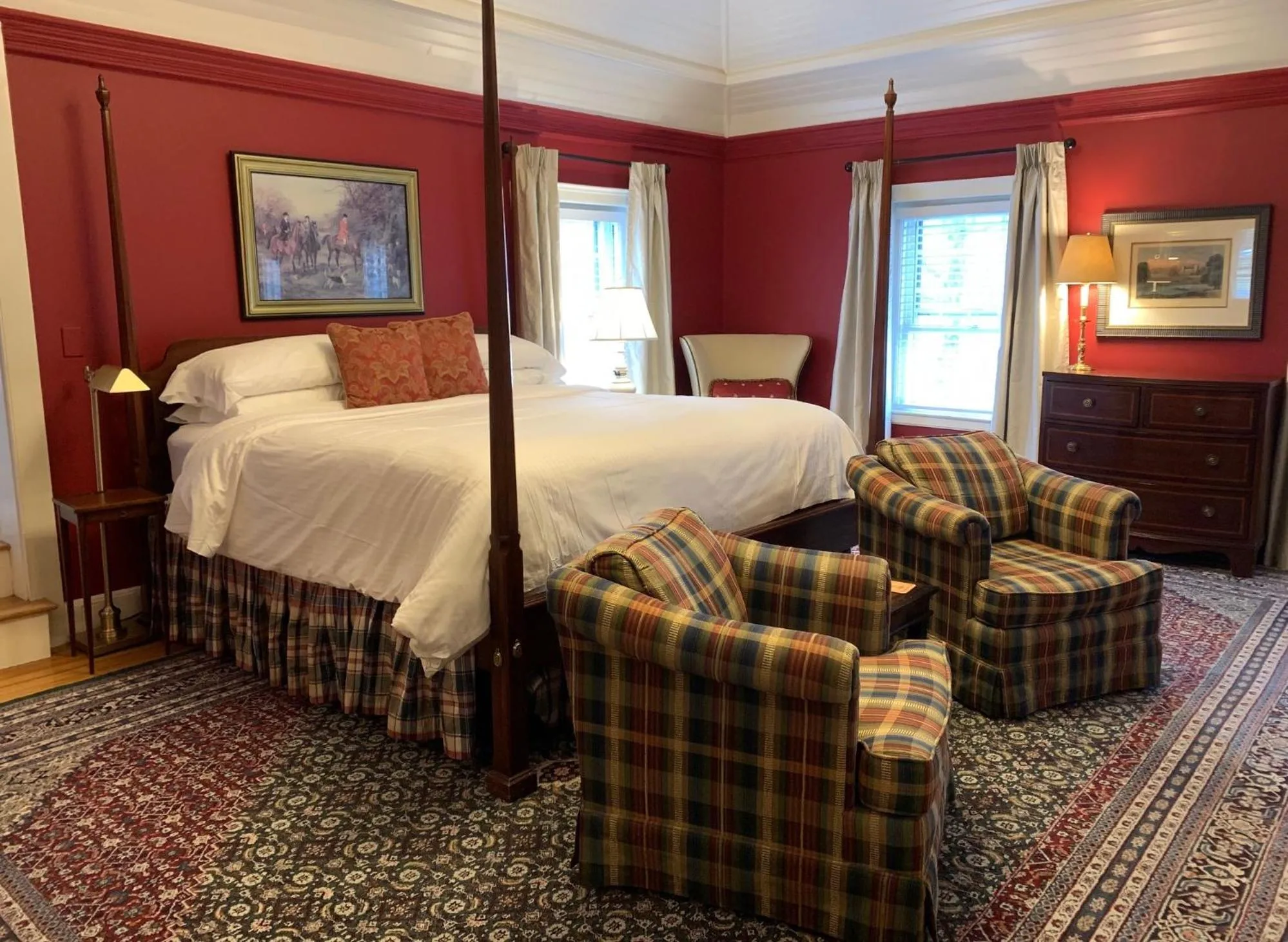 Bed in The INN at Ormsby Hill