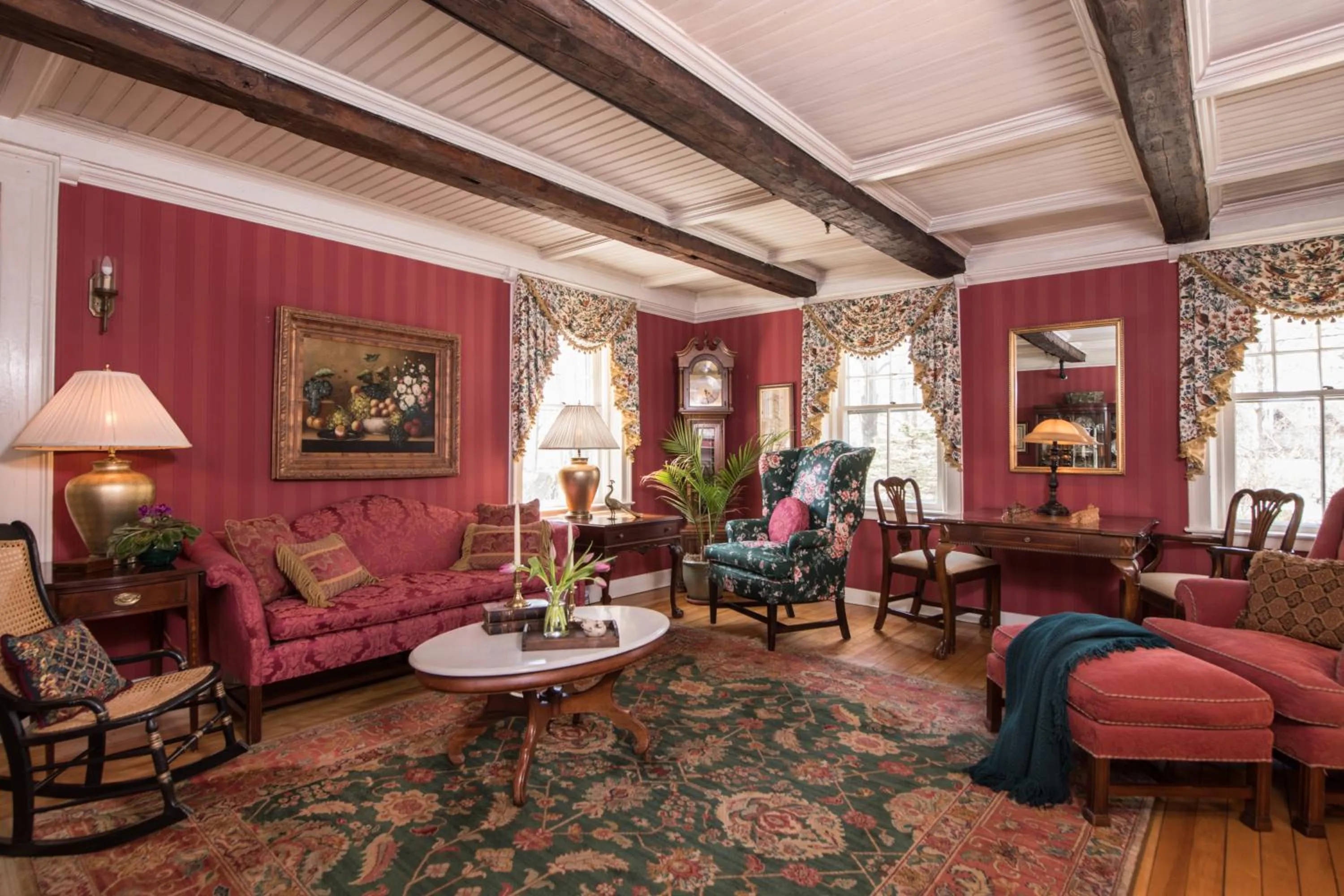 Living room in The INN at Ormsby Hill