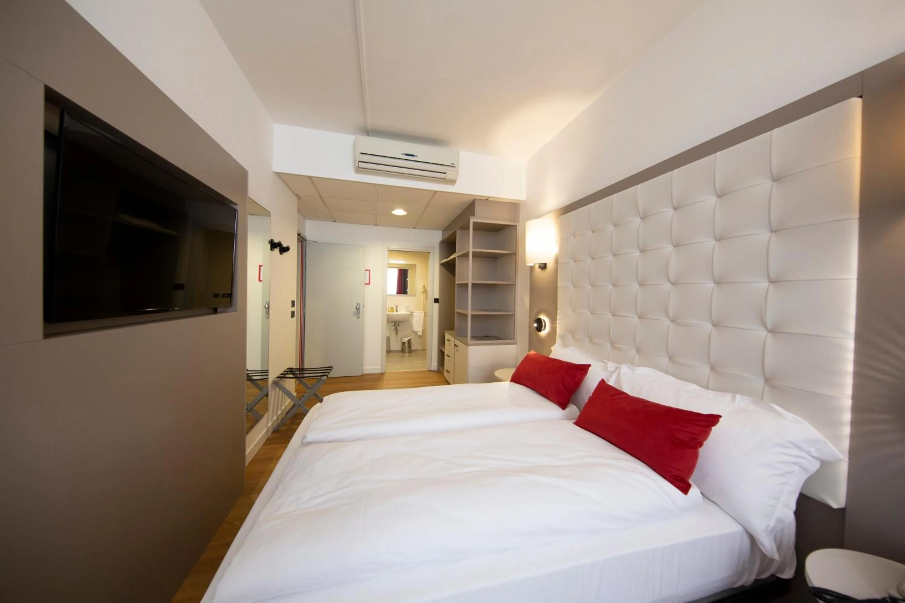 Bedroom, Bed in Hotel Centrale