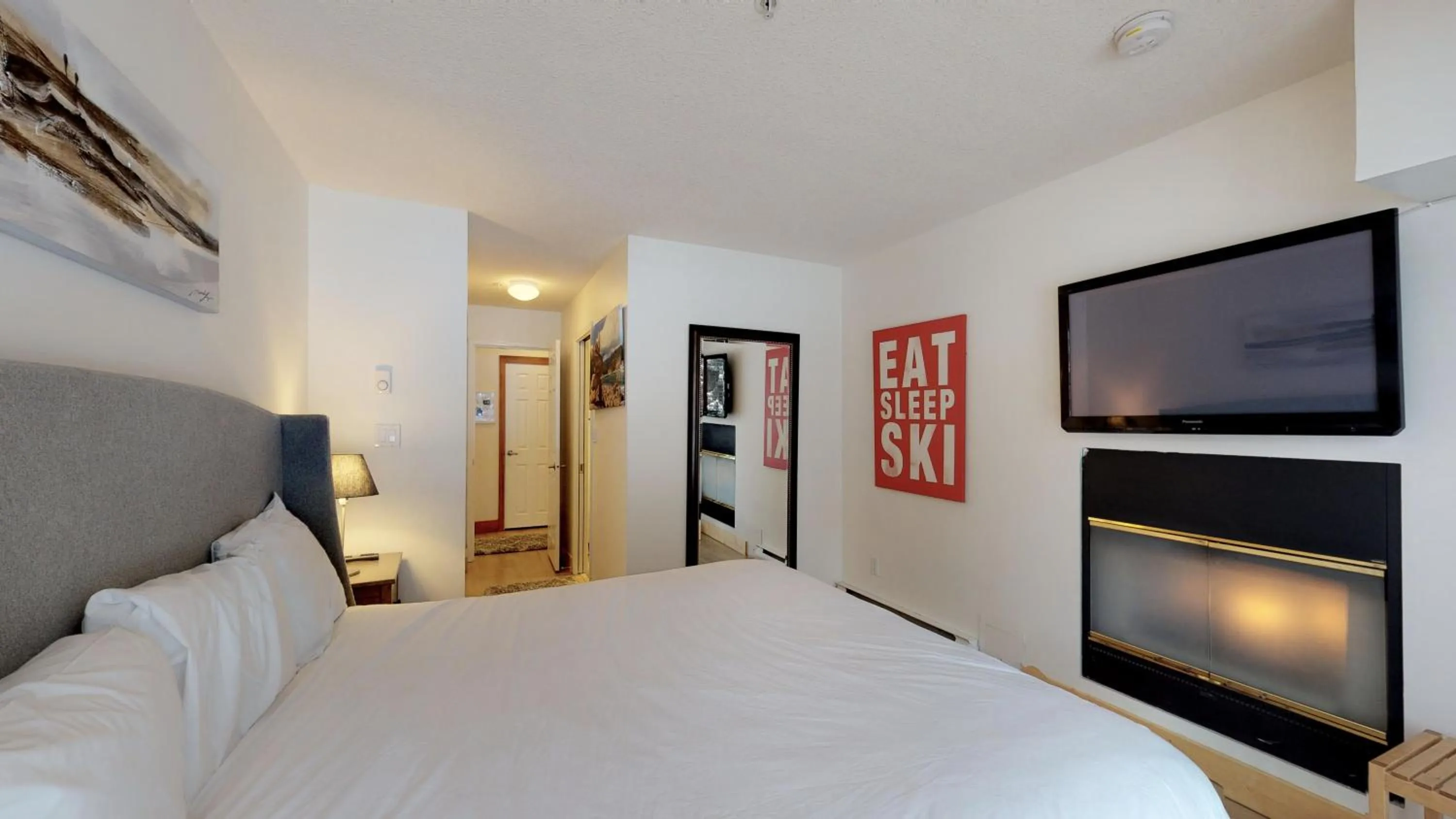 Other, Bed in Powderhorn by Whistler Blackcomb Vacation Rentals