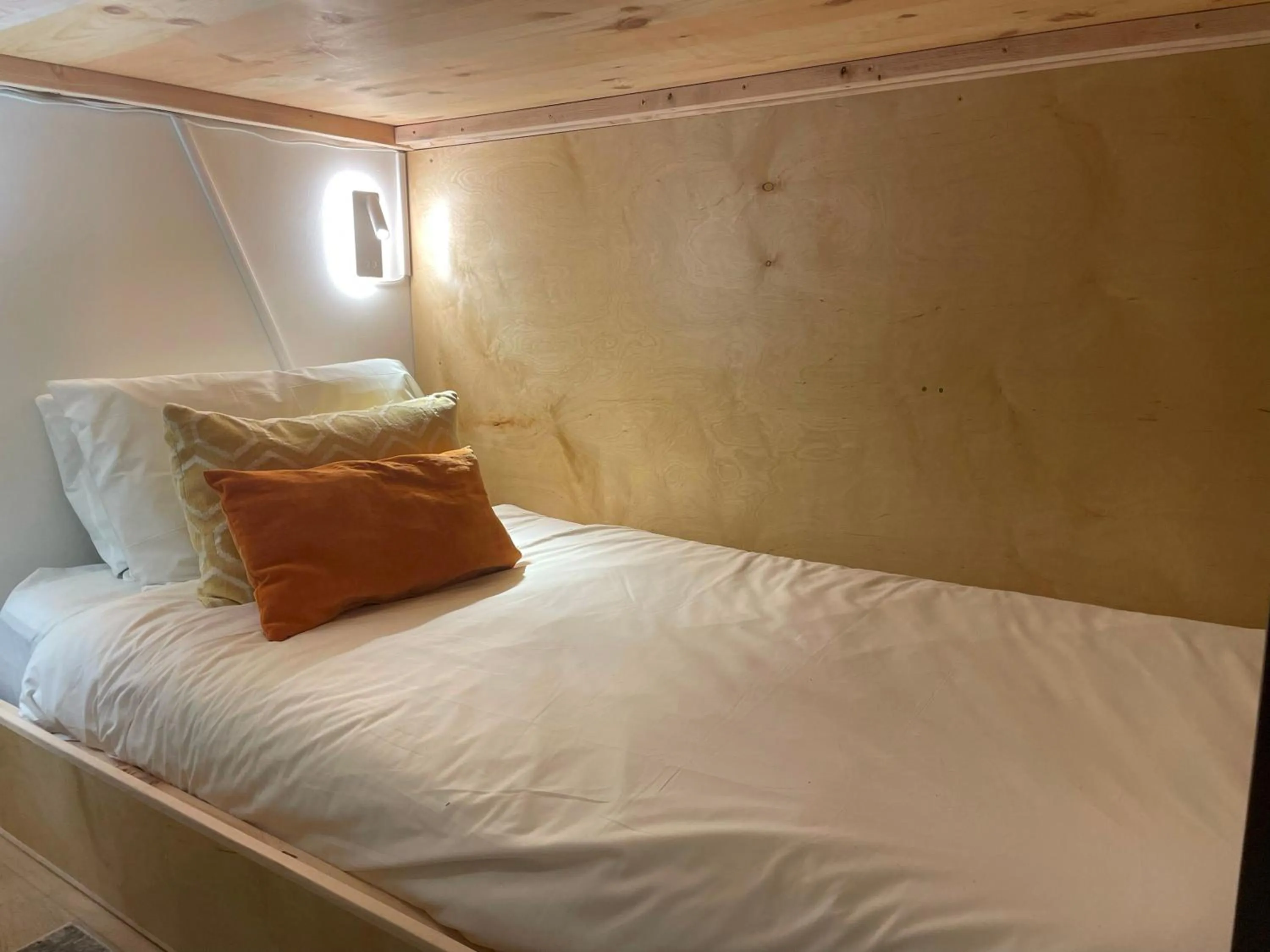 Other, Bed in Powderhorn by Whistler Blackcomb Vacation Rentals