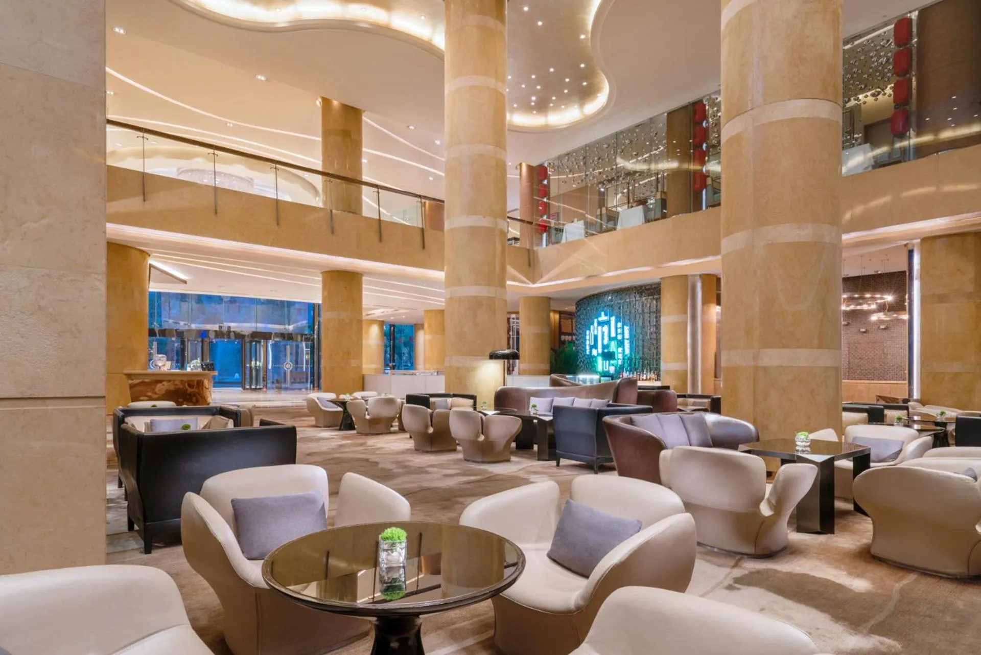 Restaurant/places to eat in Renaissance Chengdu Hotel