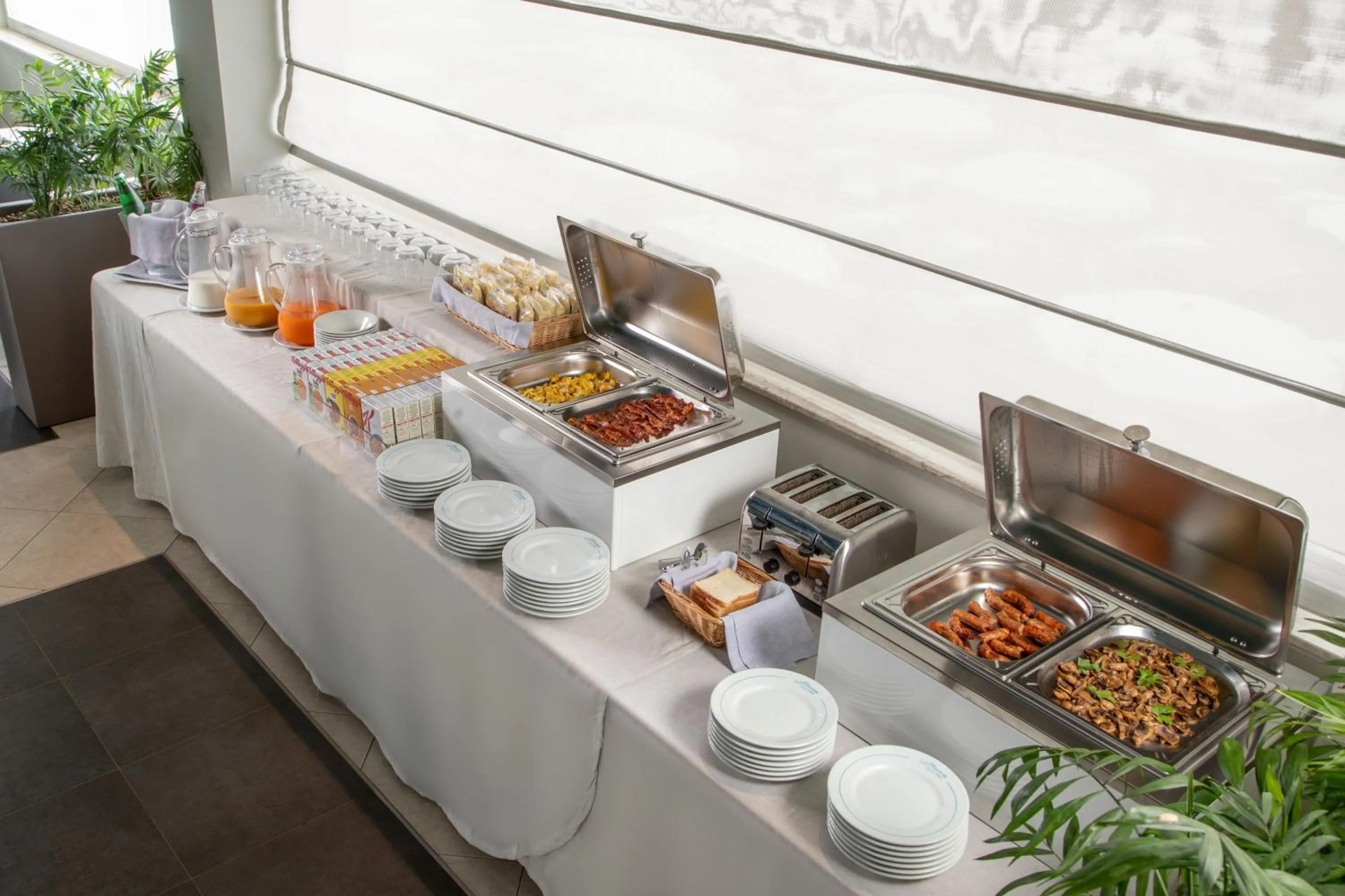 Food and drinks in Hotel Miramare