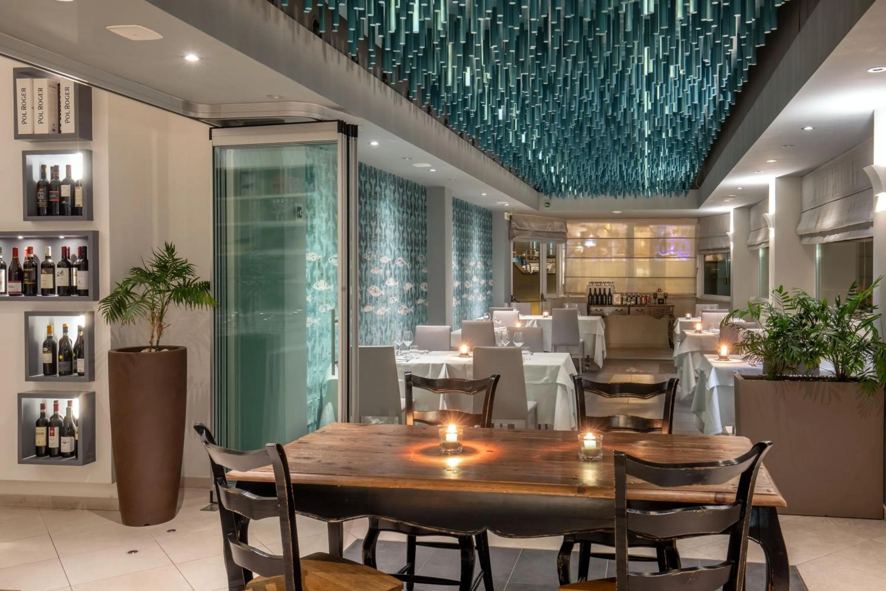 Restaurant/places to eat in Hotel Miramare