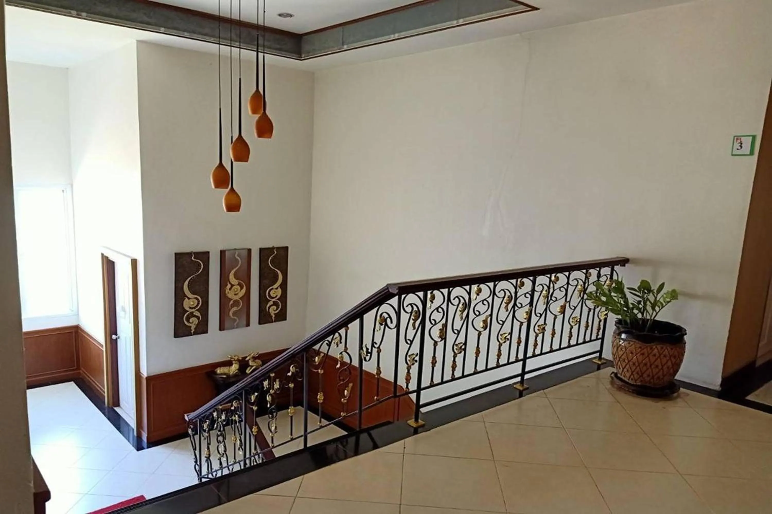 Living room in Karnmanee Place Hotel