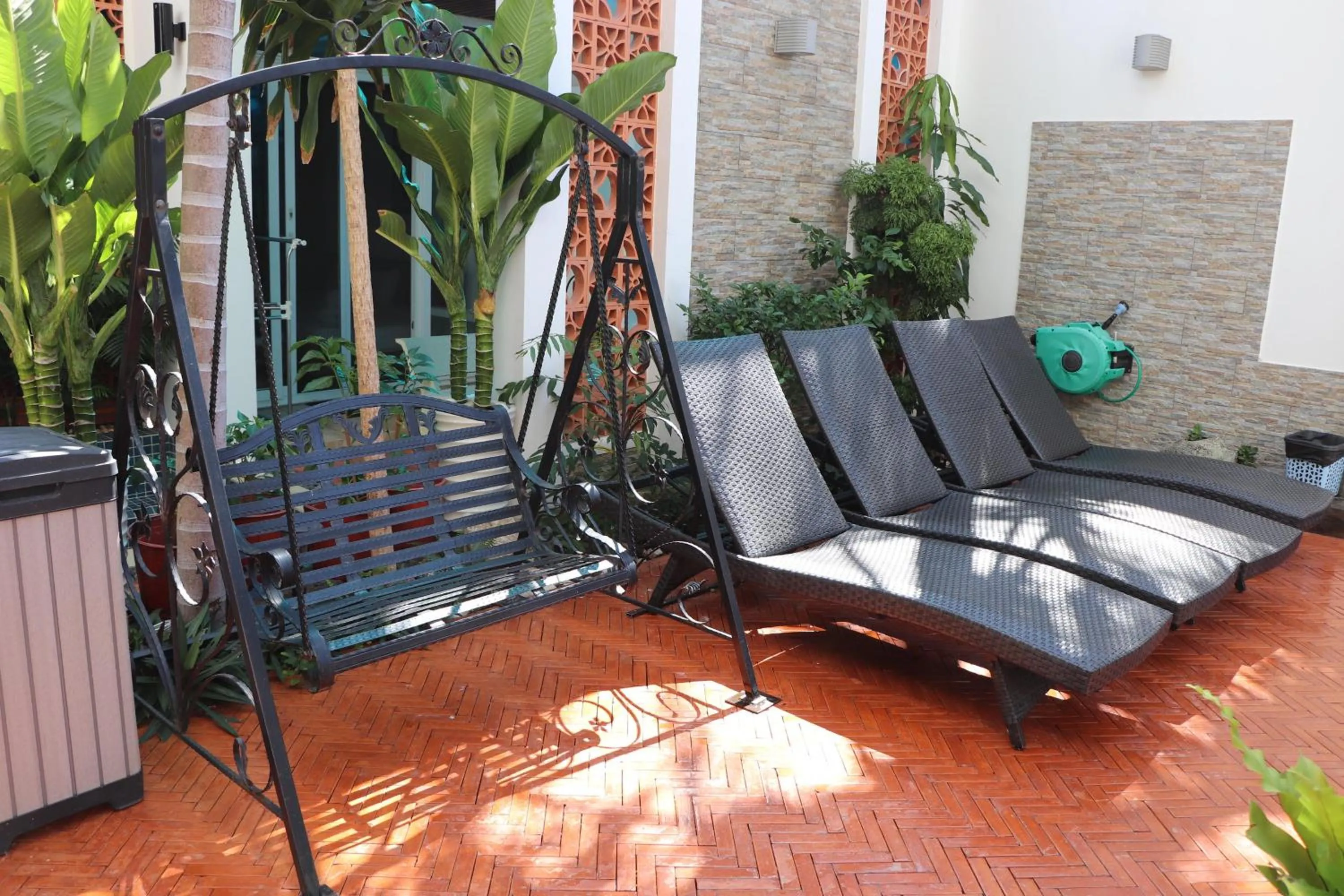 Swimming pool in Qli Hotel Muine