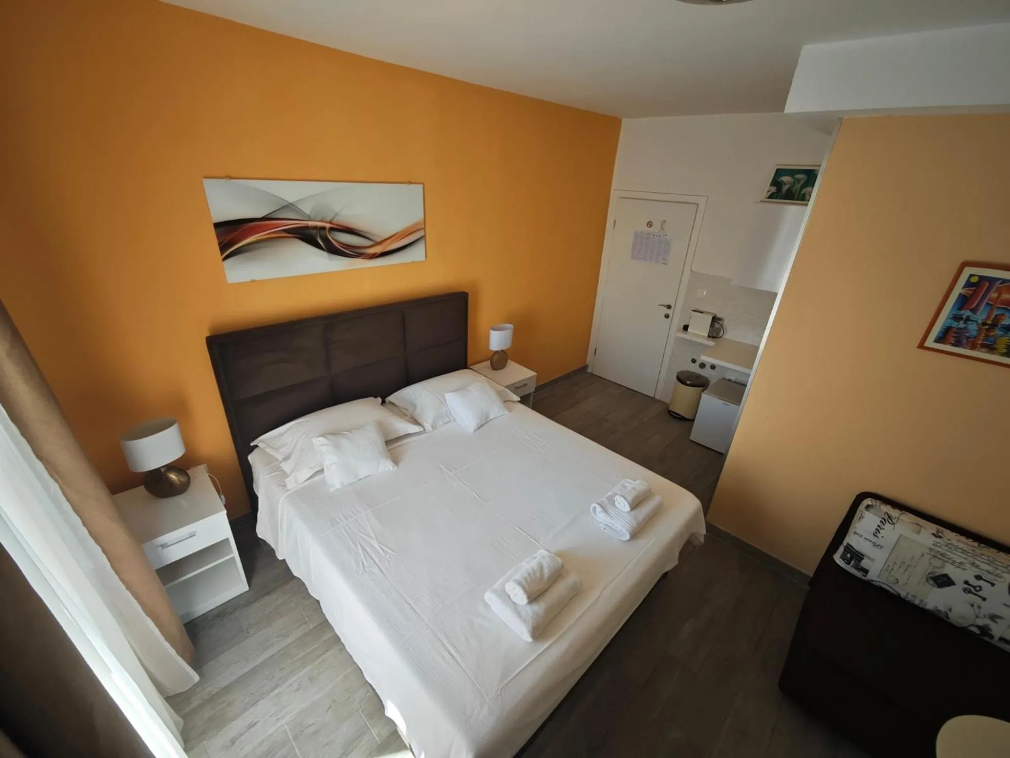 Photo of the whole room, Bed in Nirvana Rooms & Apartments