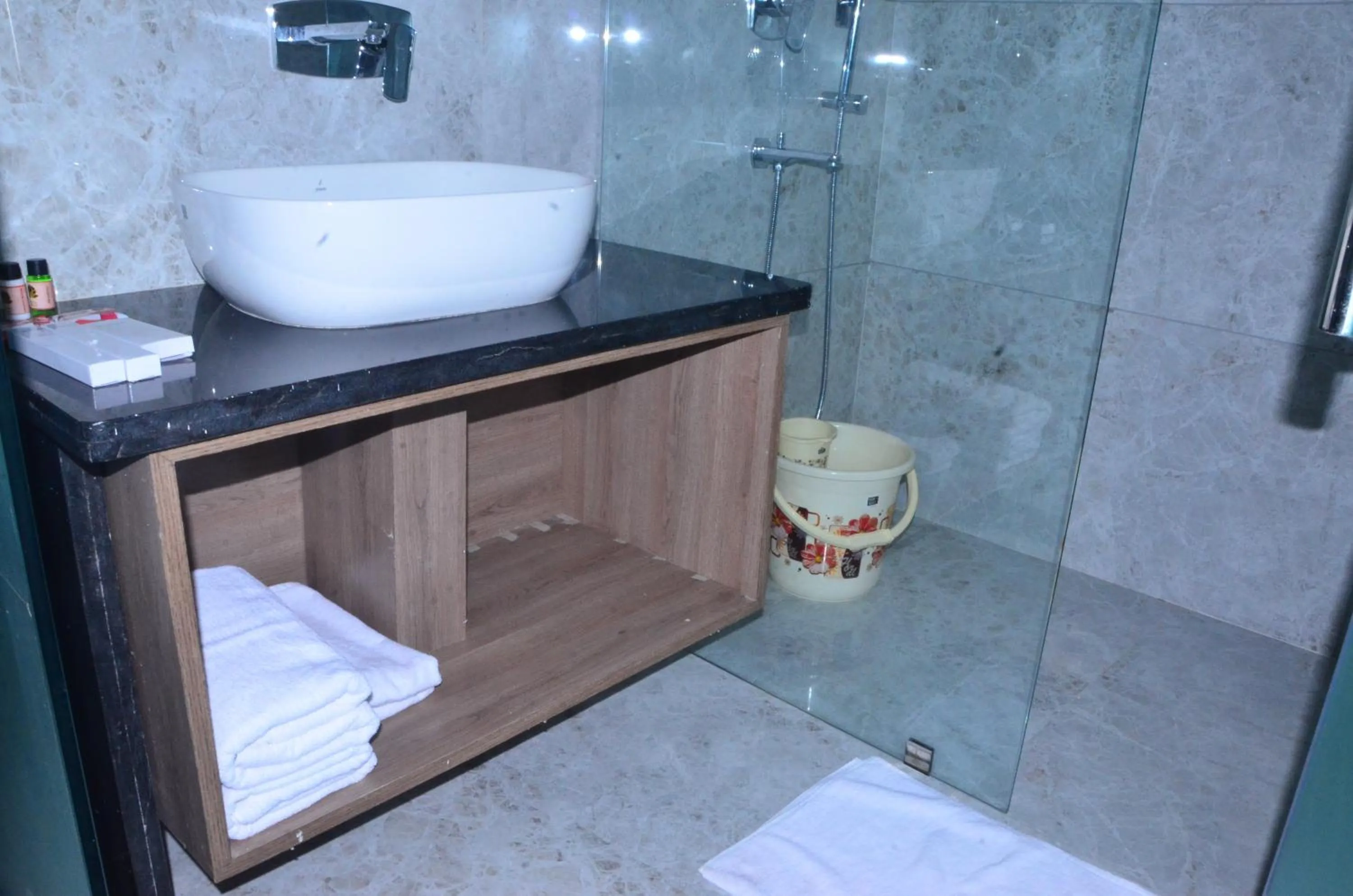 Bathroom in Hotel Nand Residency