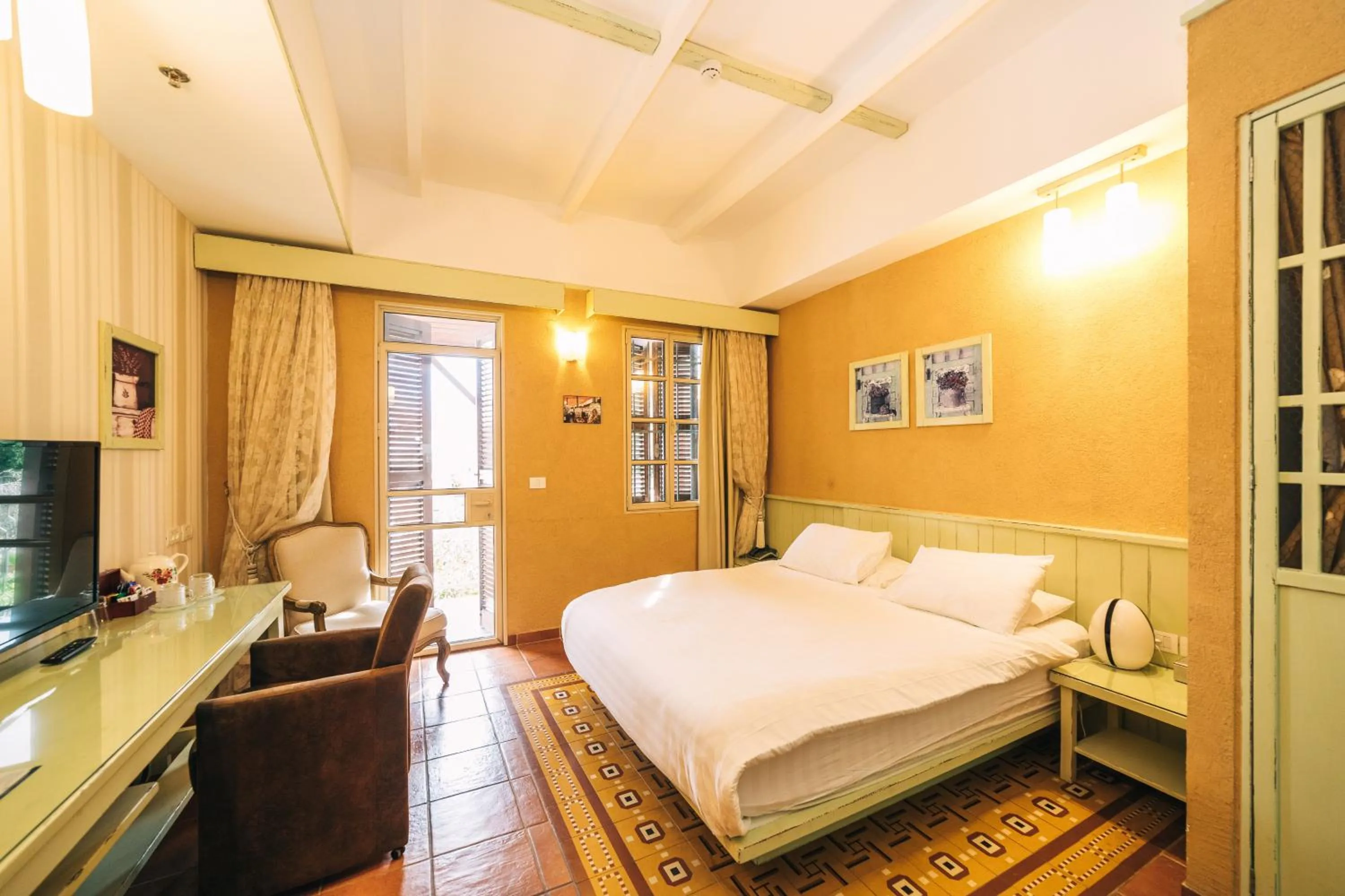 Photo of the whole room, Bed in Templers House Boutique hotel