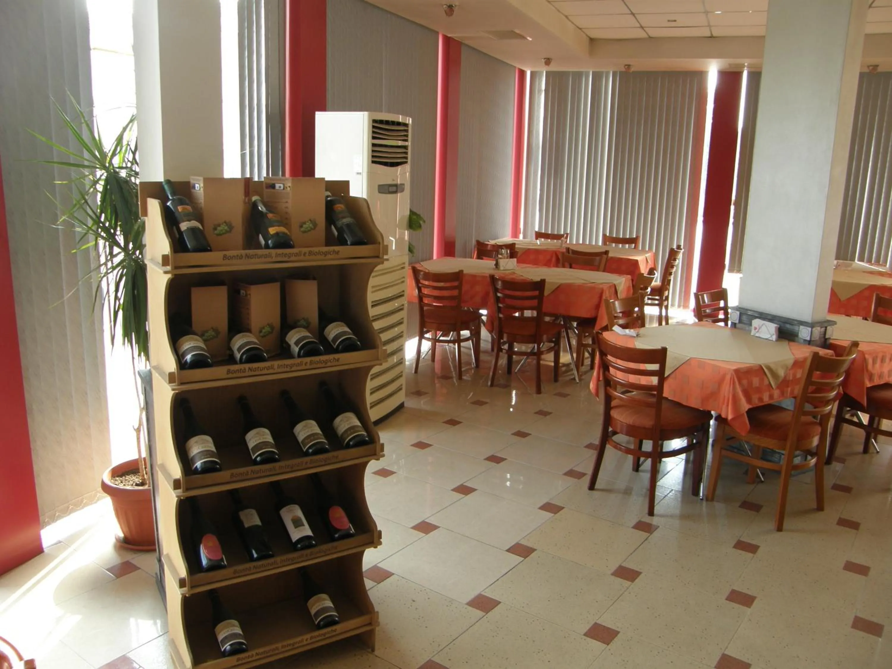 Restaurant/places to eat in Philippopolis Hotel