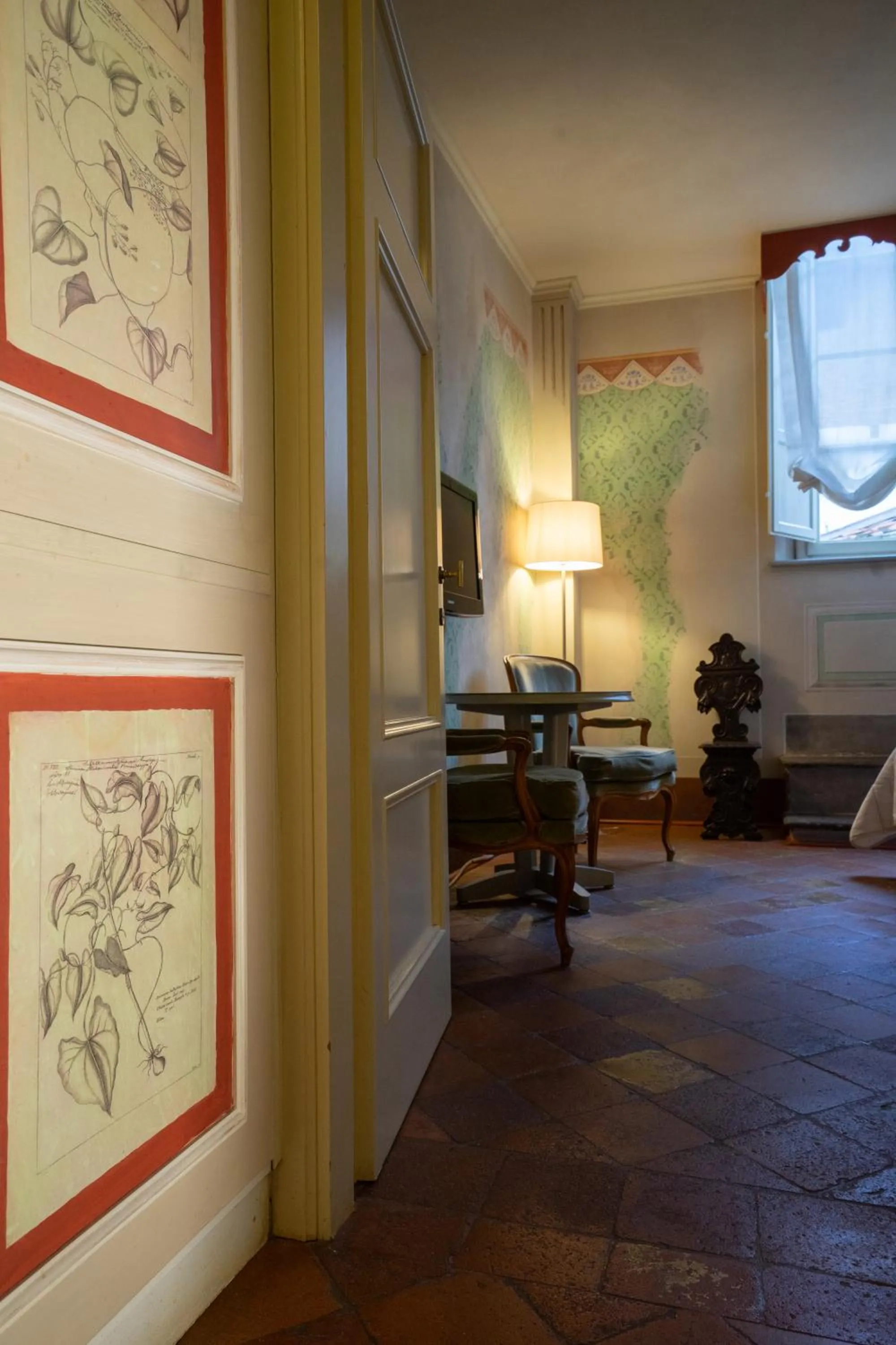 hair dresser in Palazzo Rocchi - Residenza D'Epoca