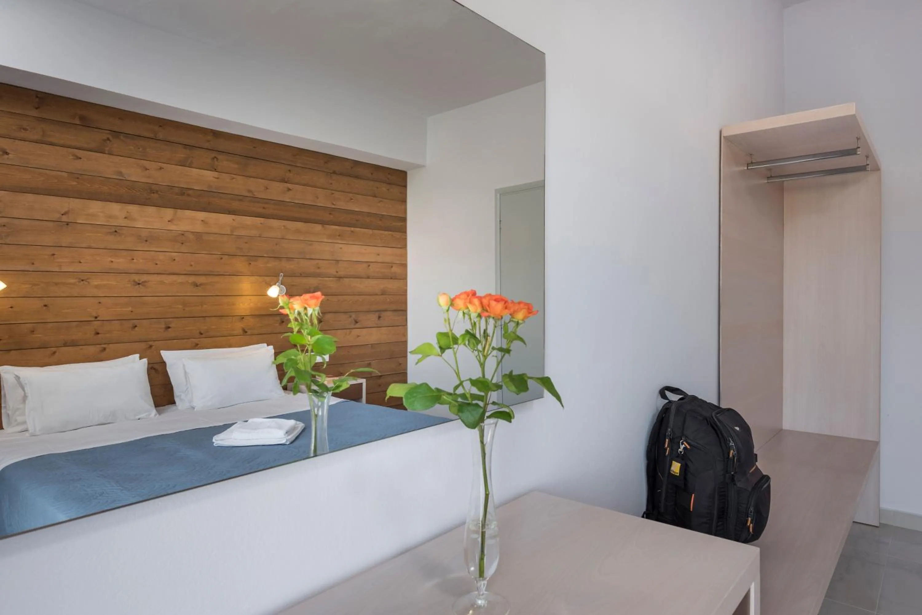 Bed in Esplanade Apartments - Heated Pool