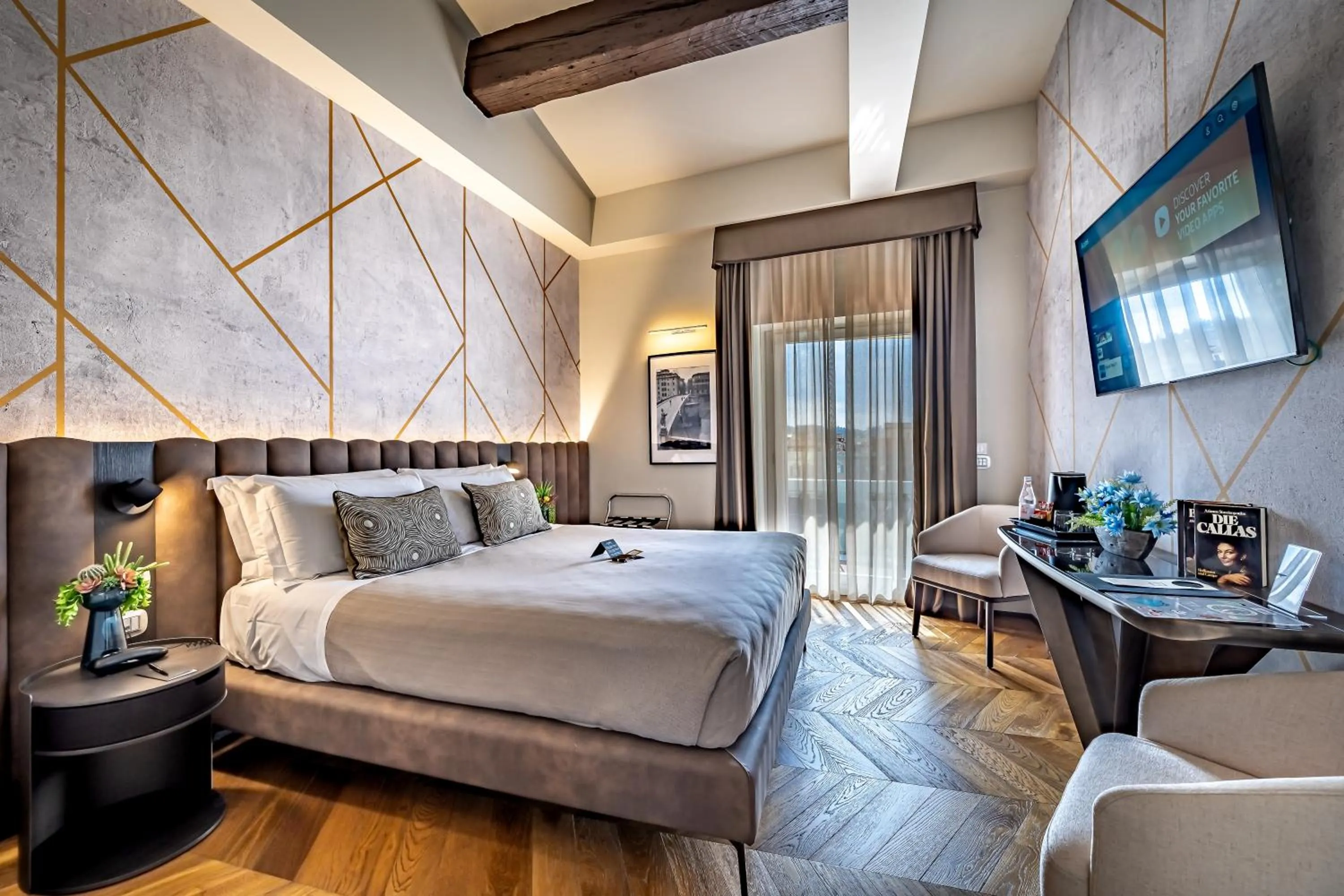 Junior Suite Deluxe with Terrace in Rivalta Hotel