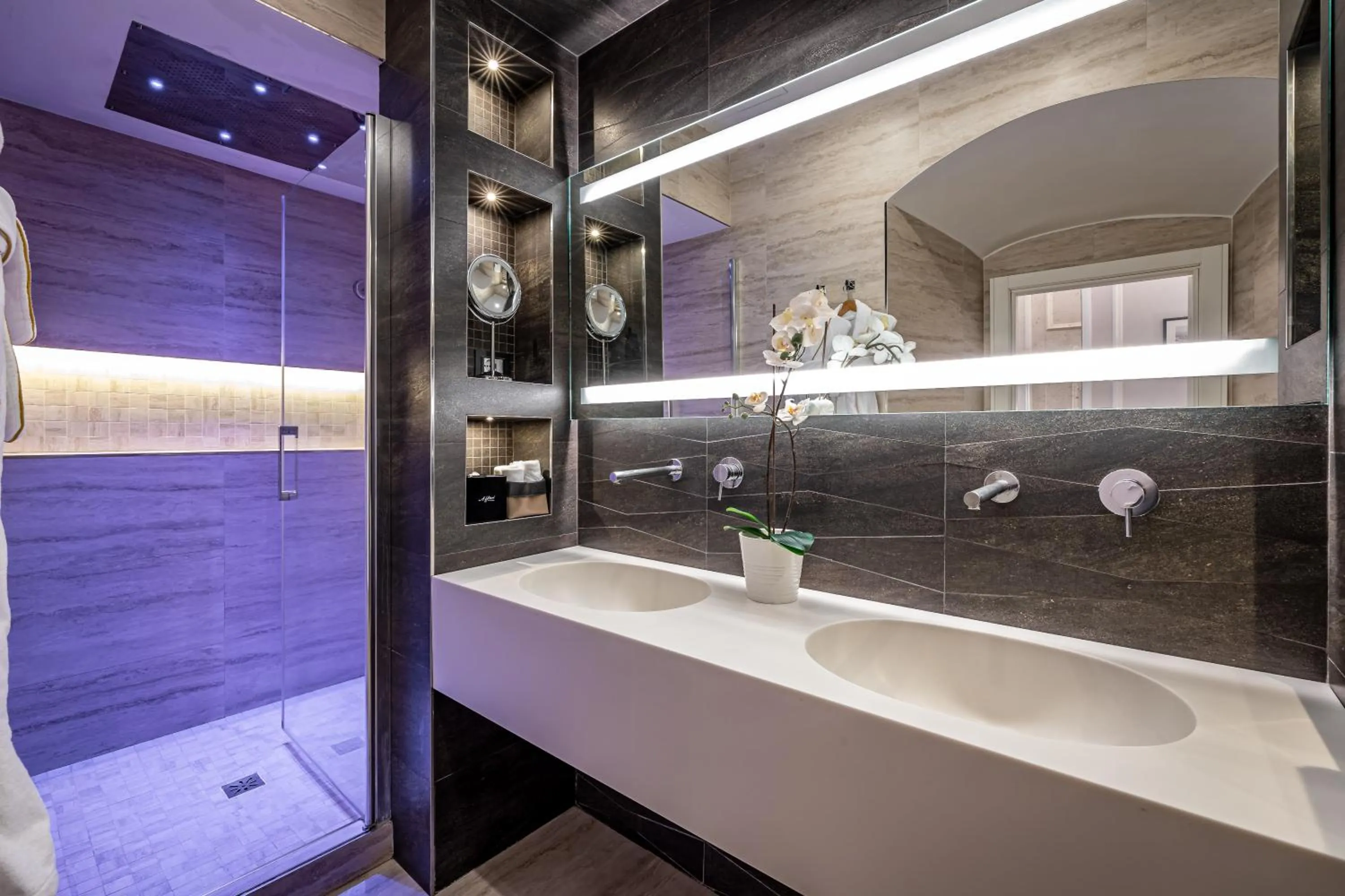 Shower in Il Rivalta - Place of Charme