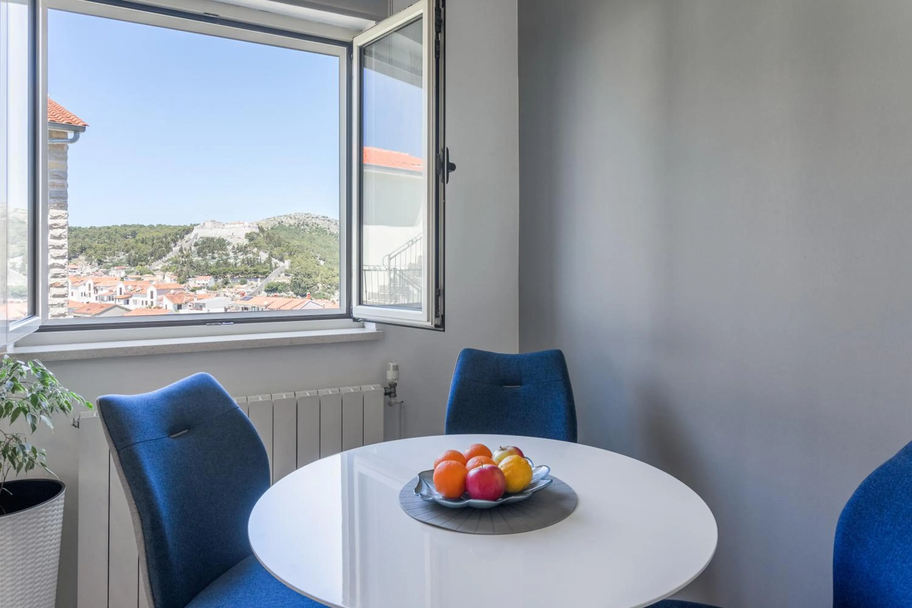Apartments Jakic