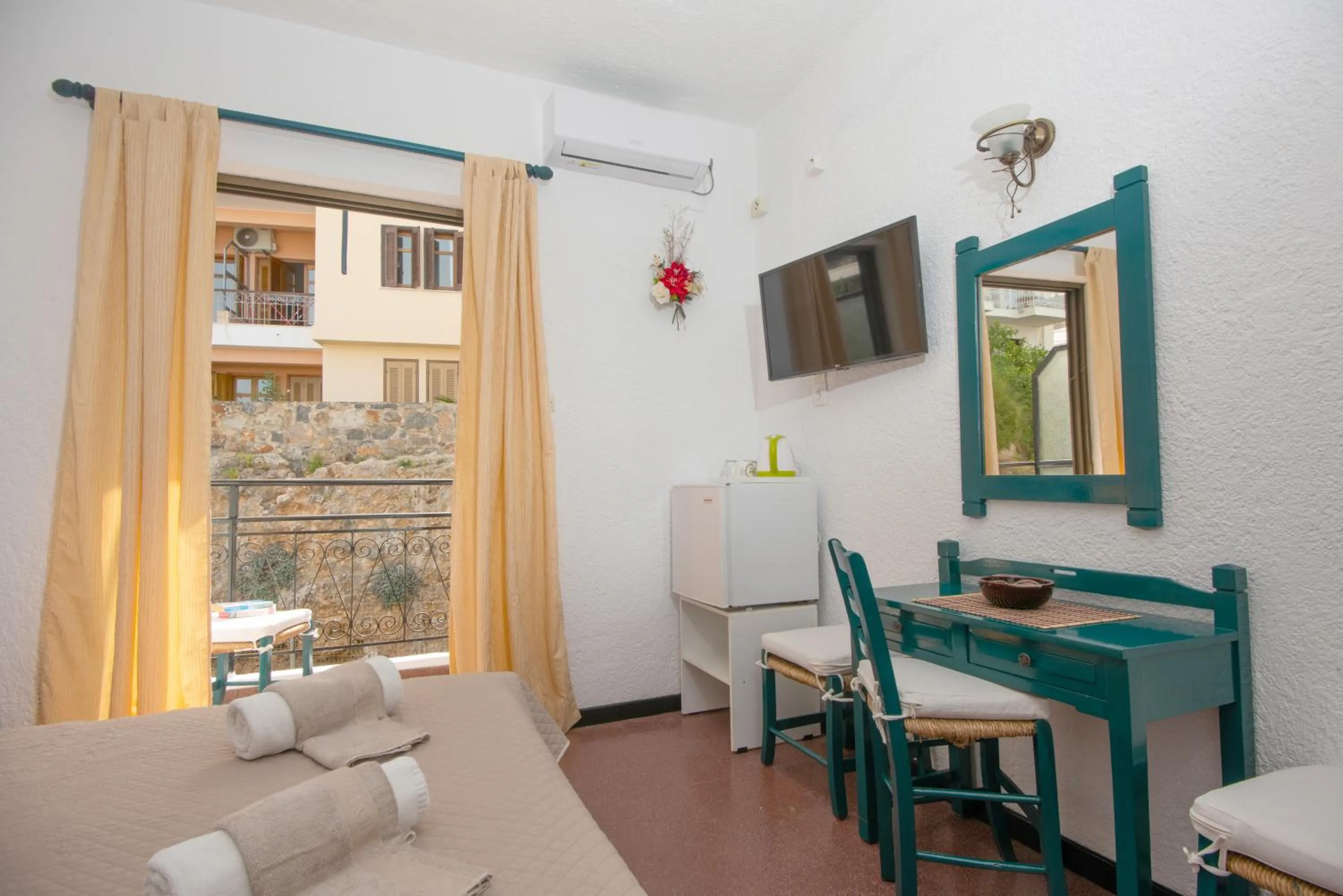 Bedroom in Victoria Hotel