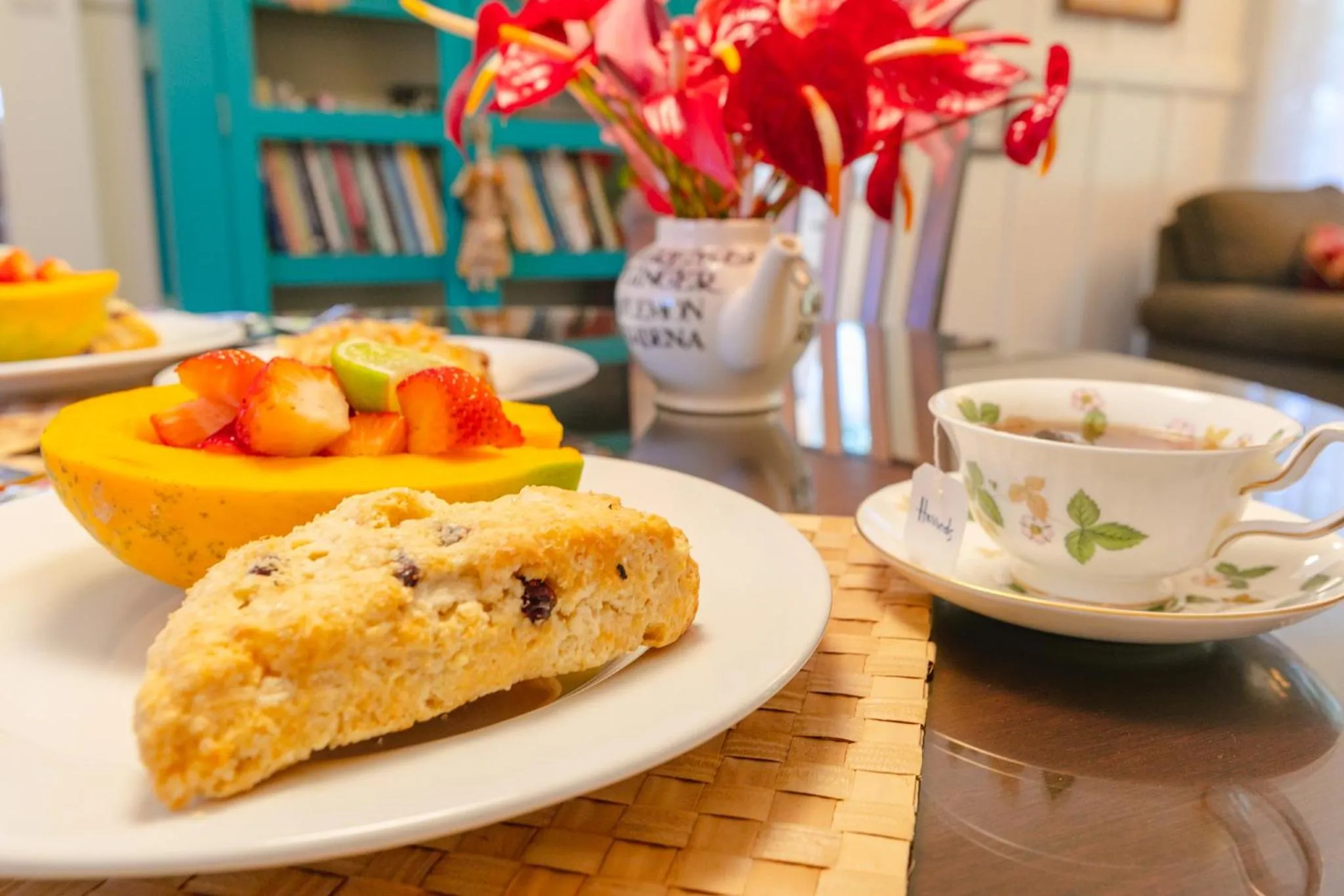 Dining area in Volcano Teapot Cottage