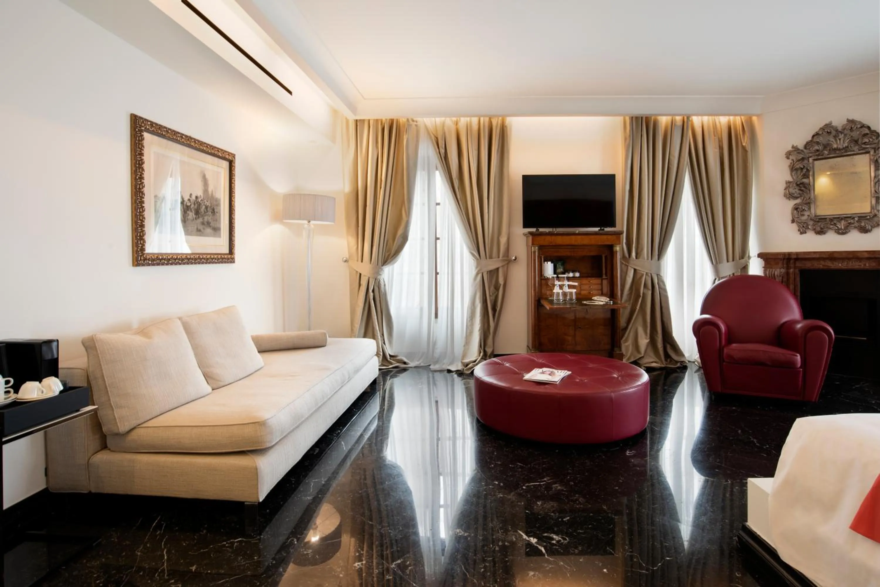 TV and multimedia in Hotel Metropole Taormina