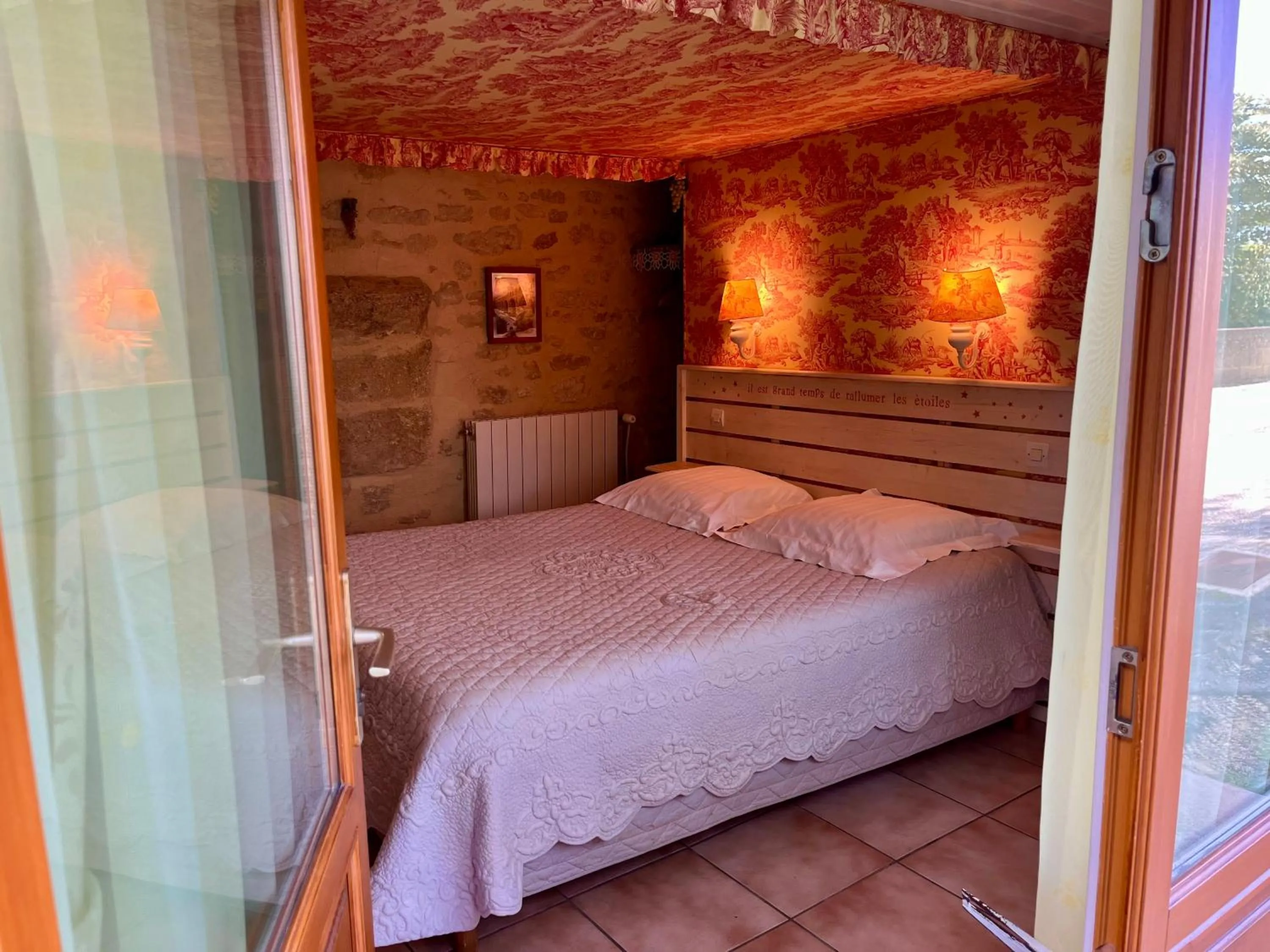 Bed in locastillon