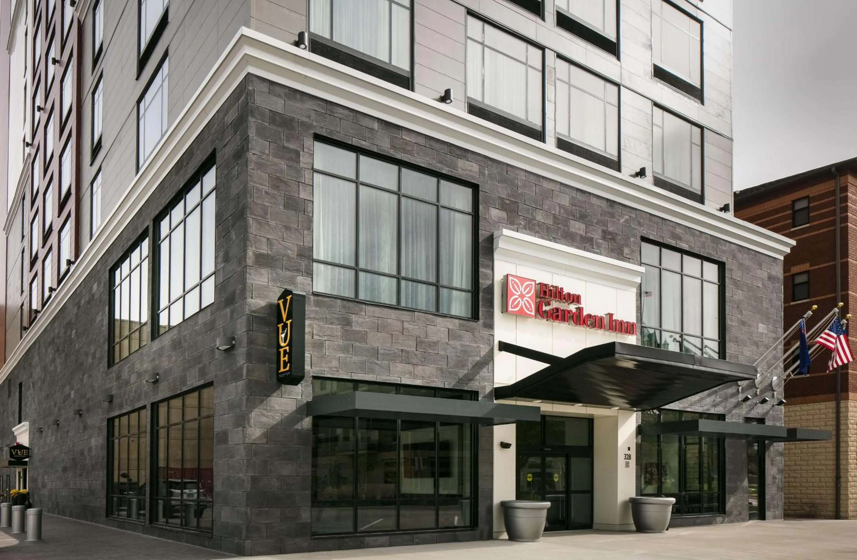 Property building in Hilton Garden Inn Iowa City Downtown University