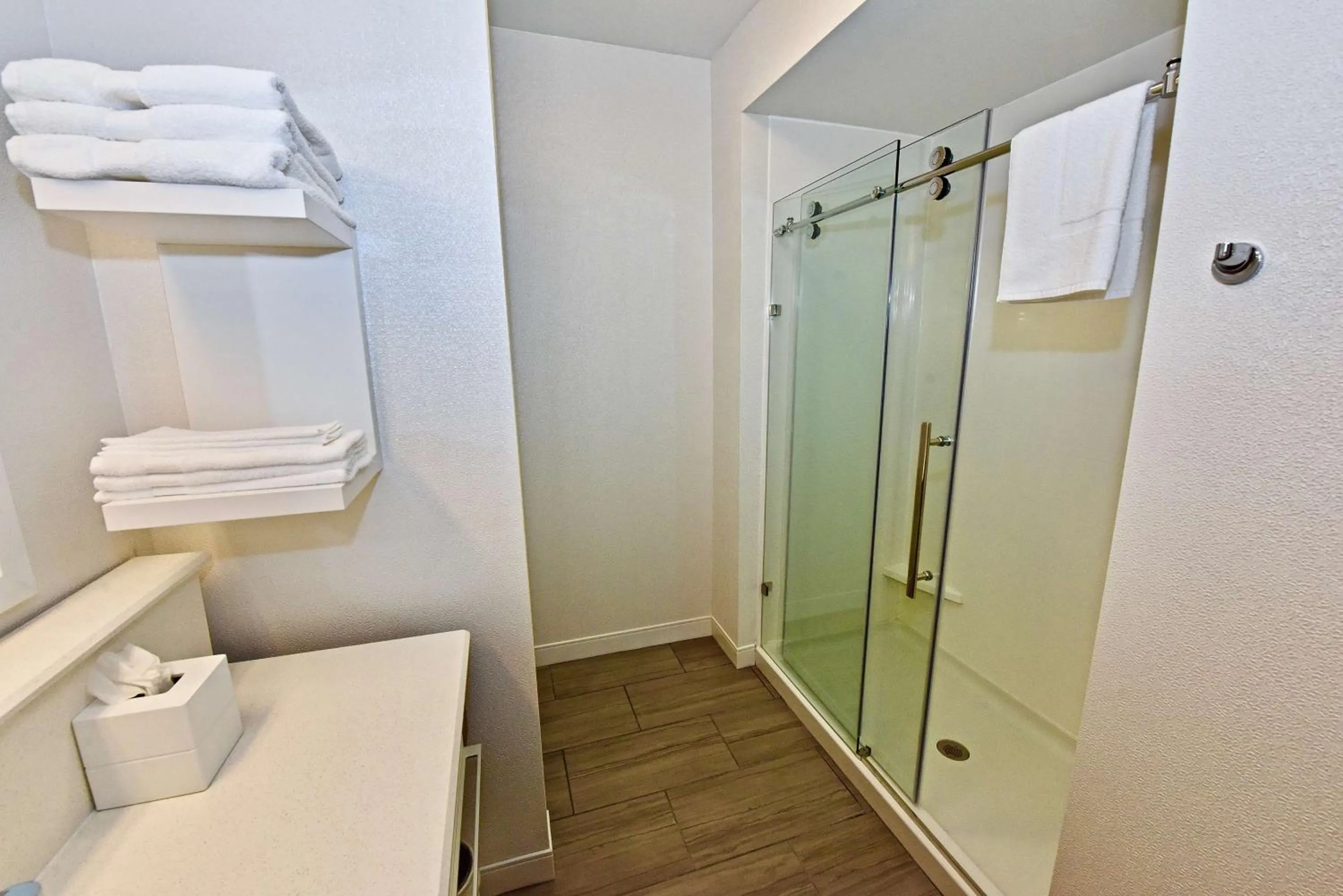 Bed in Hampton Inn By Hilton Kirksville MO