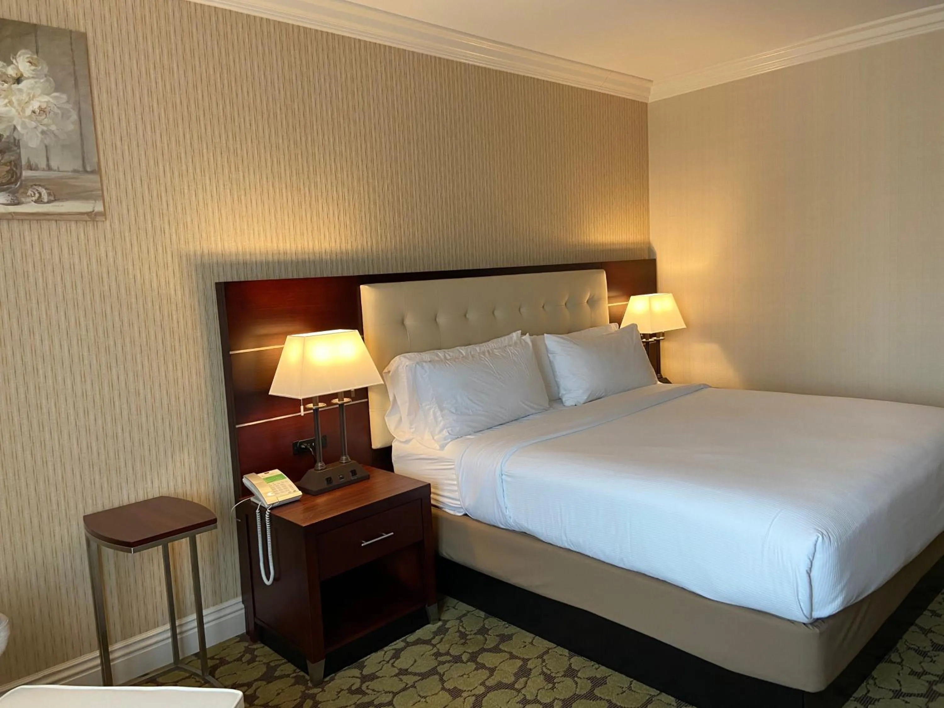 Photo of the whole room, Bed in Holiday Inn El Monte - Los Angeles by IHG