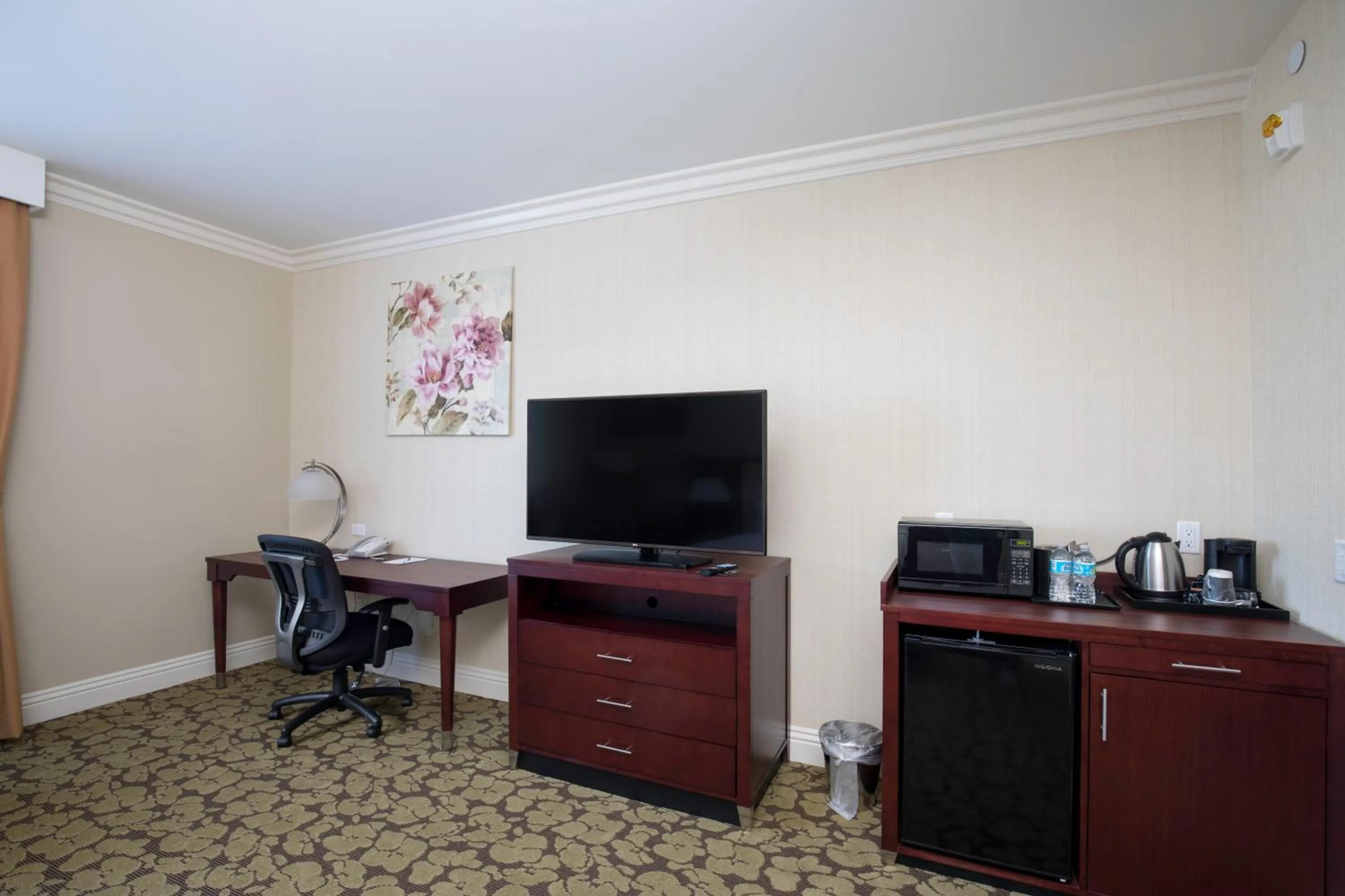 Photo of the whole room in Holiday Inn El Monte - Los Angeles by IHG