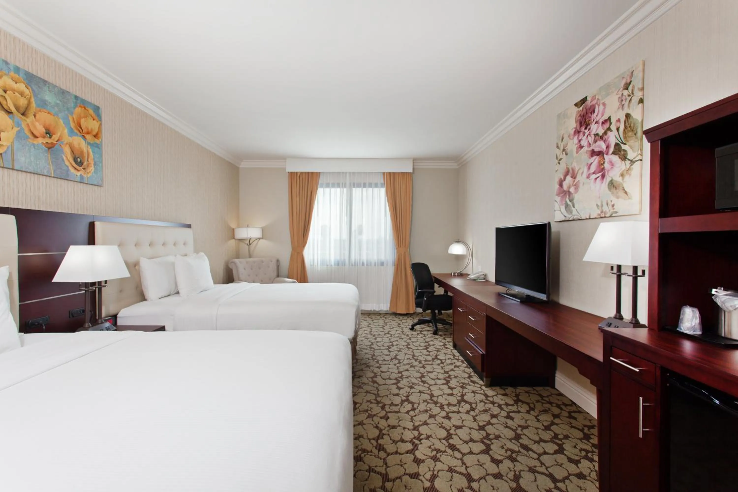 Photo of the whole room, Bed in Holiday Inn El Monte - Los Angeles by IHG