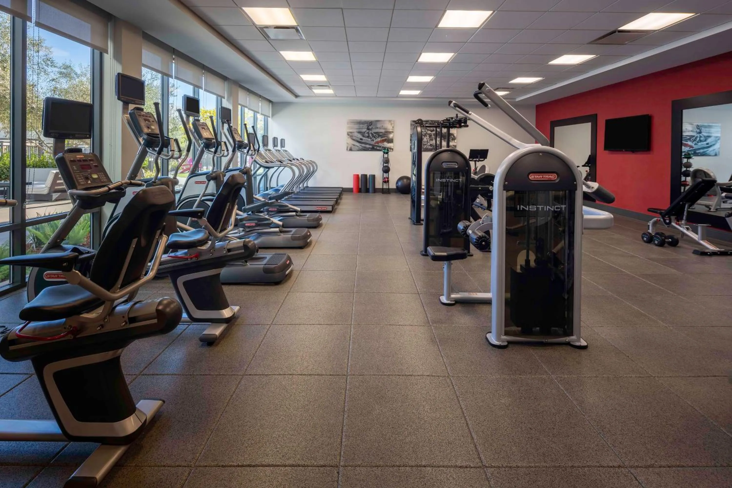 Fitness centre/facilities in Homewood Suites By Hilton Long Beach Airport