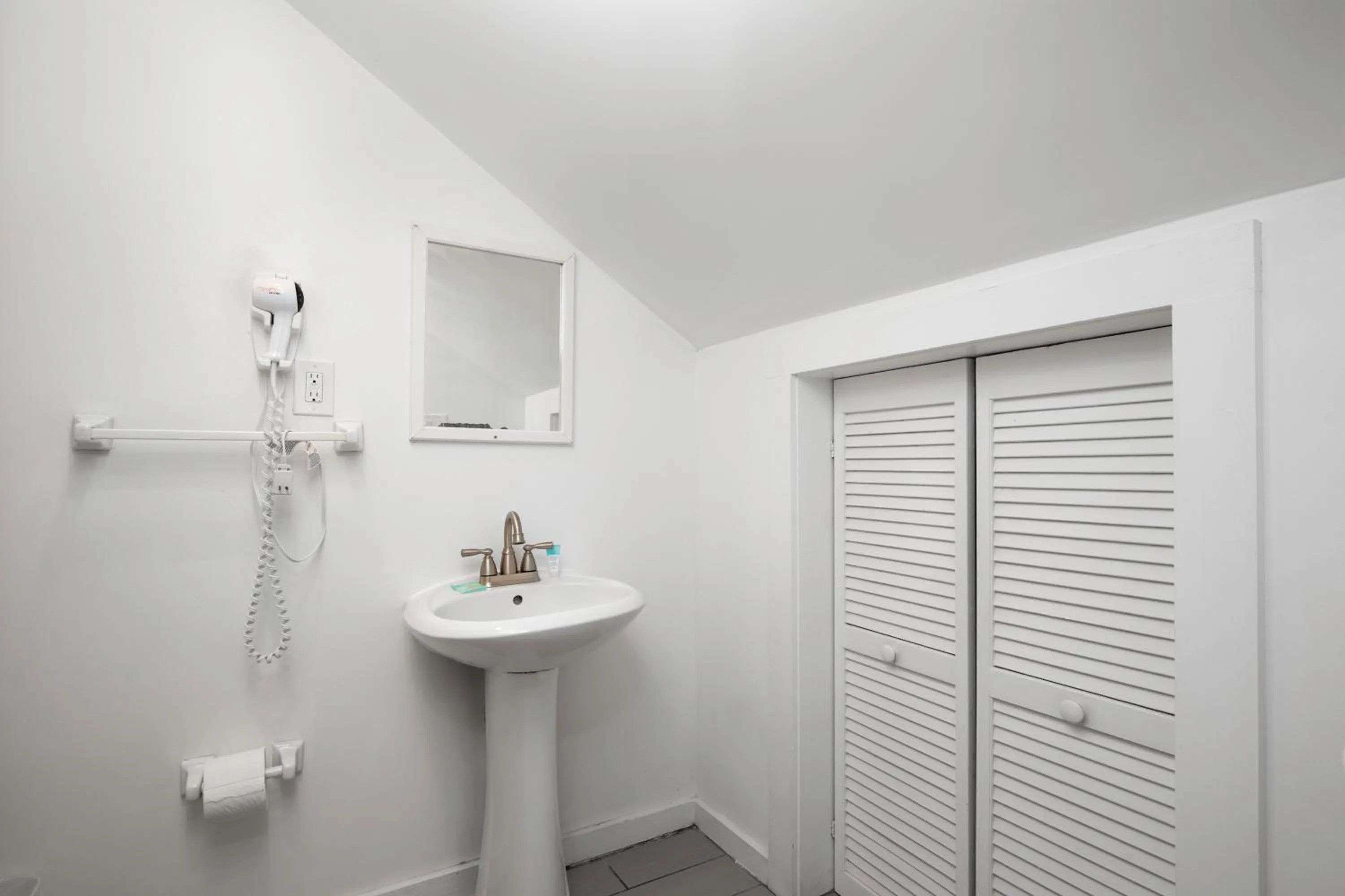 Bathroom in Southernmost Inn Adult Exclusive