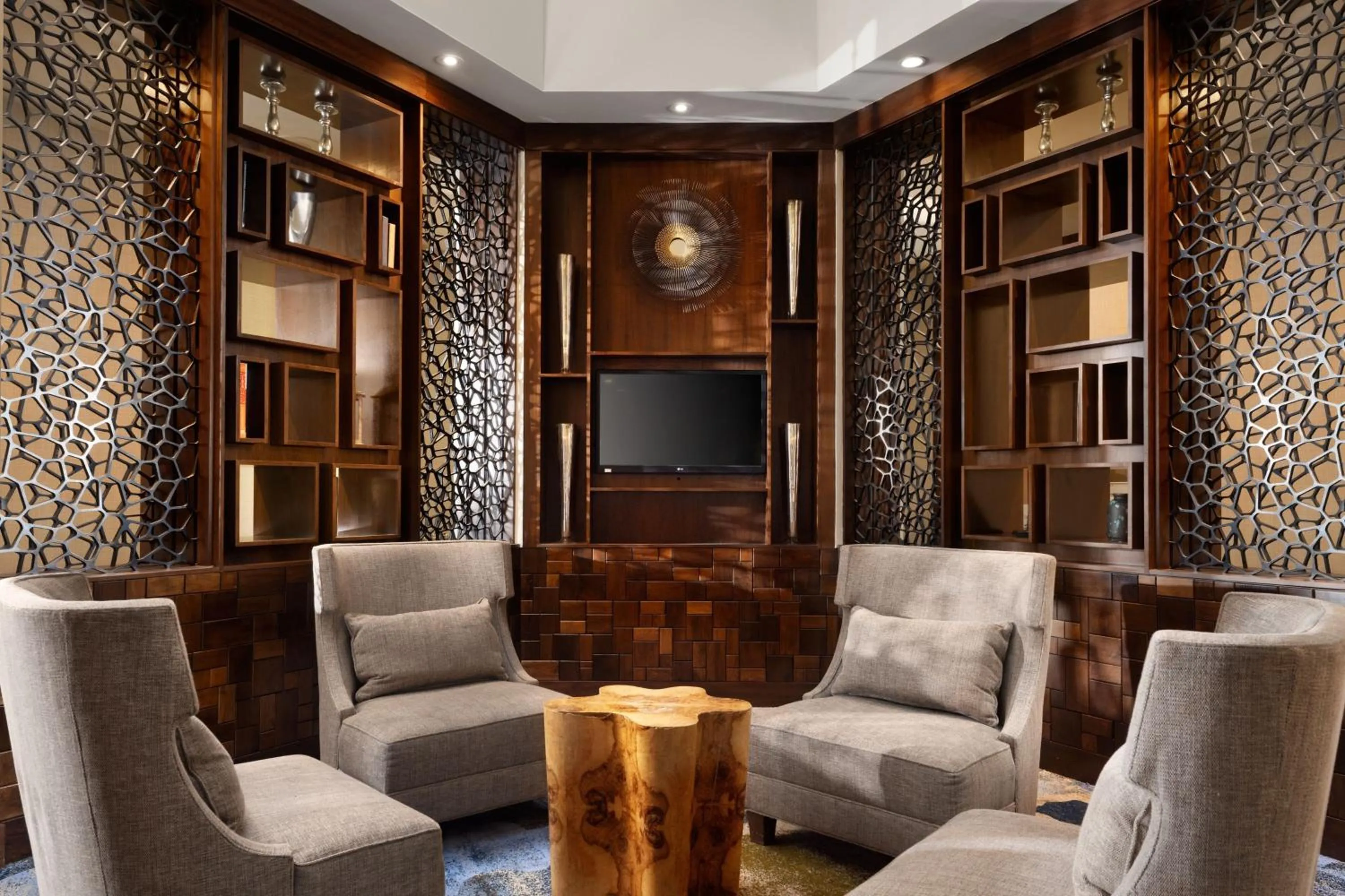 Lobby or reception in Delta Hotels by Marriott Philadelphia Airport