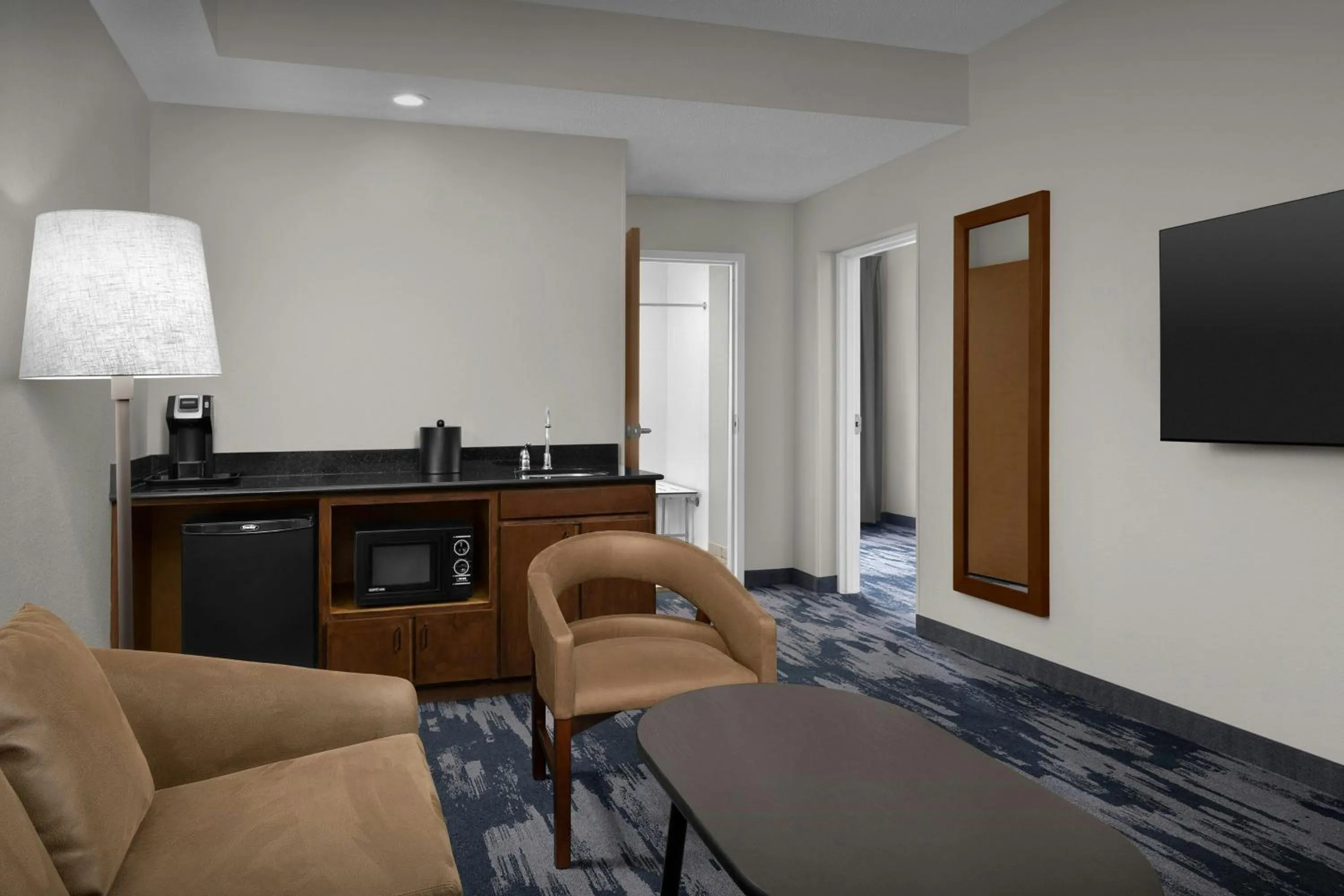 Living room in Fairfield Inn and Suites by Marriott Winston Salem/Hanes