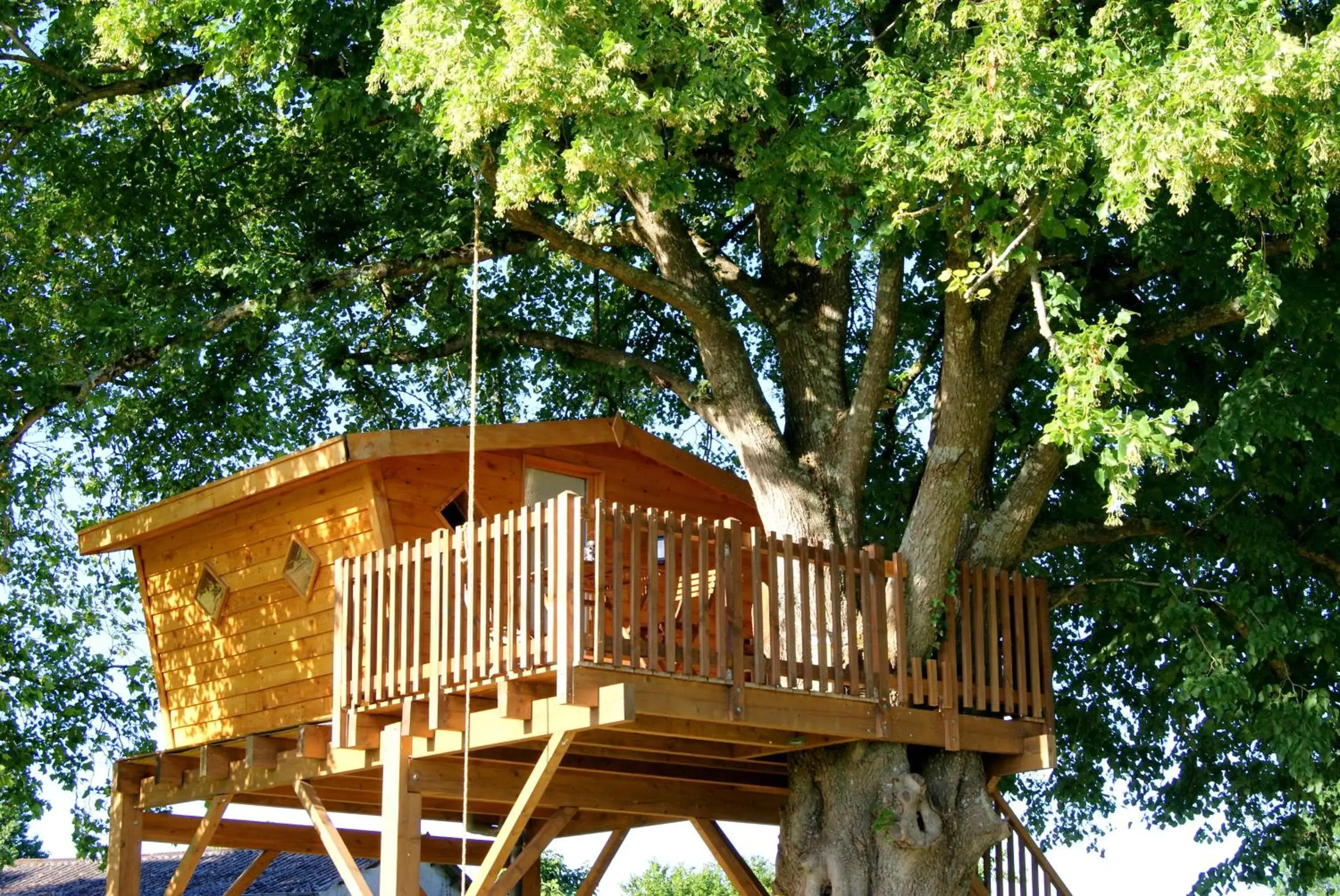 Les Cabanes de Gros Bois Les Cabanes de Gros Bois