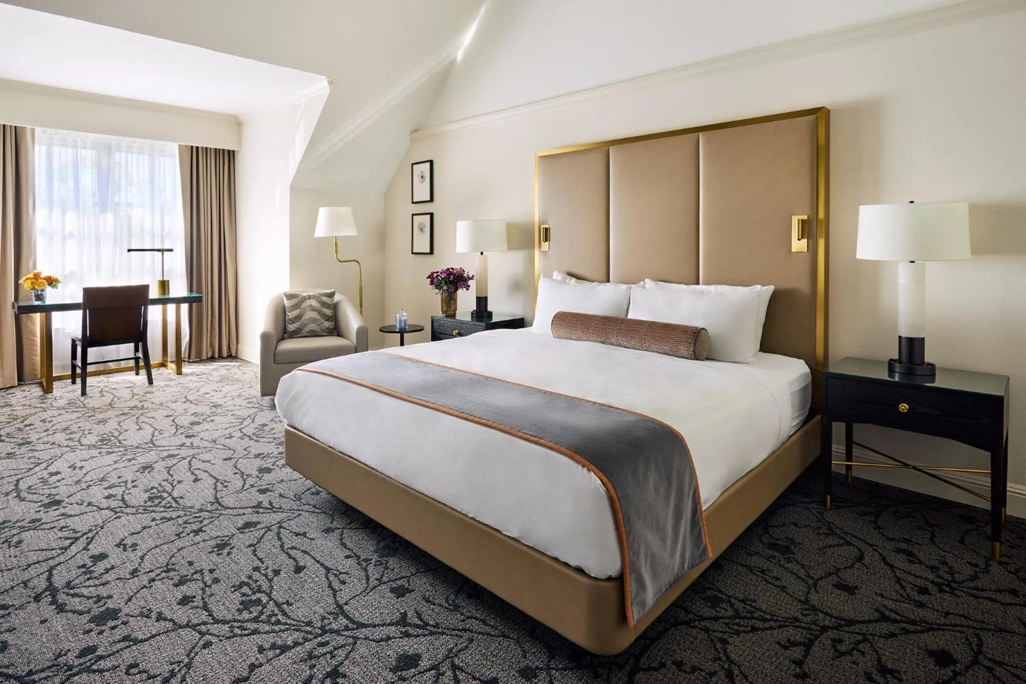 Bedroom, Bed in Lafayette Park Hotel & Spa